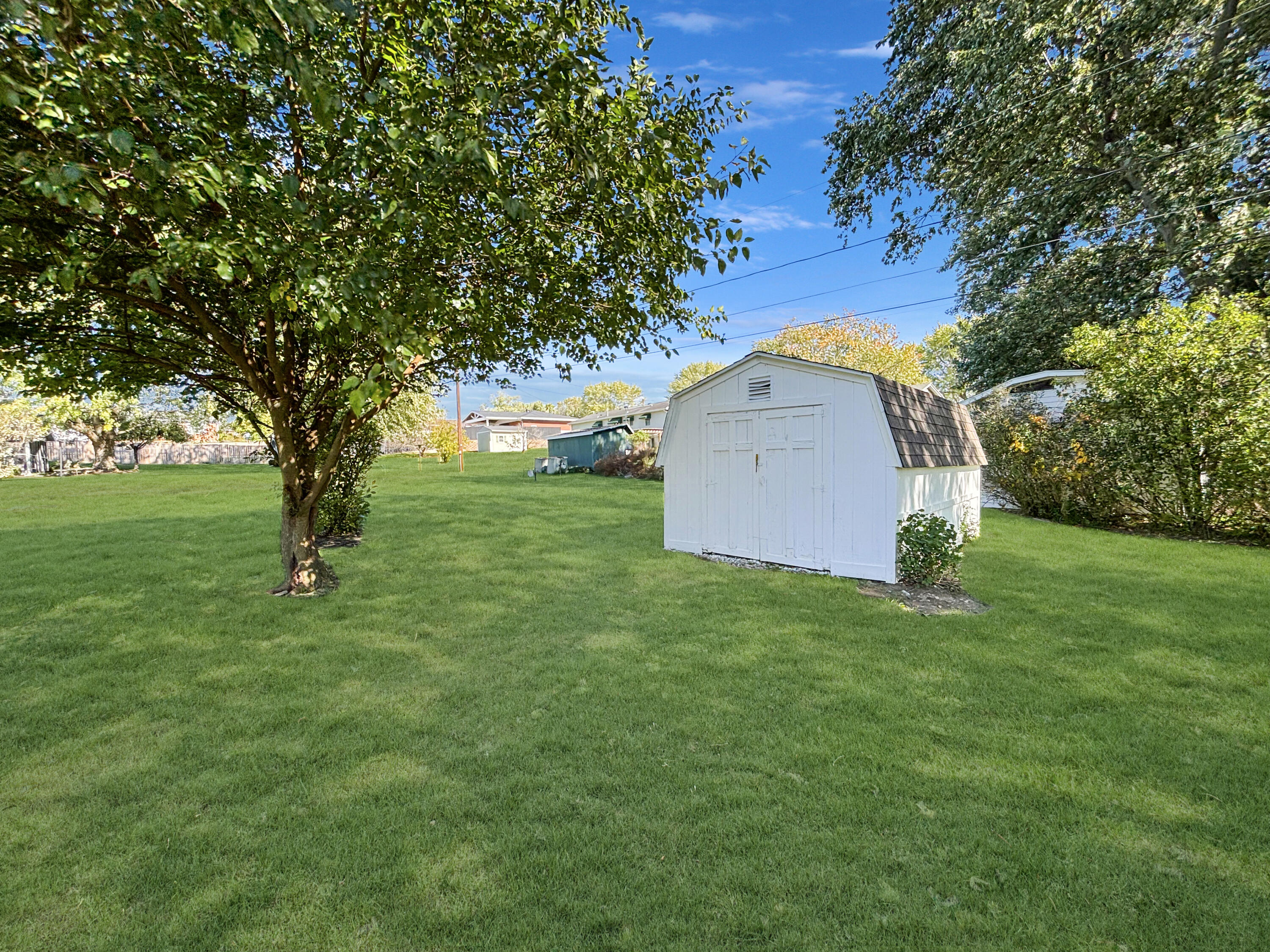 1215 Parkway Drive, Greenville, Ohio 45331