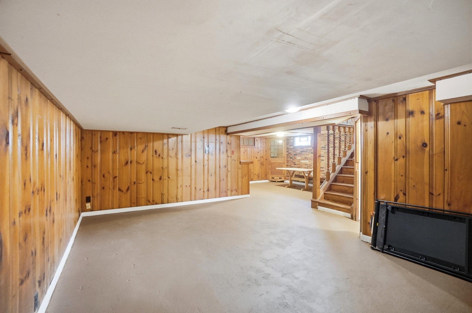 208 Walnut Street, Englewood, Ohio 45322