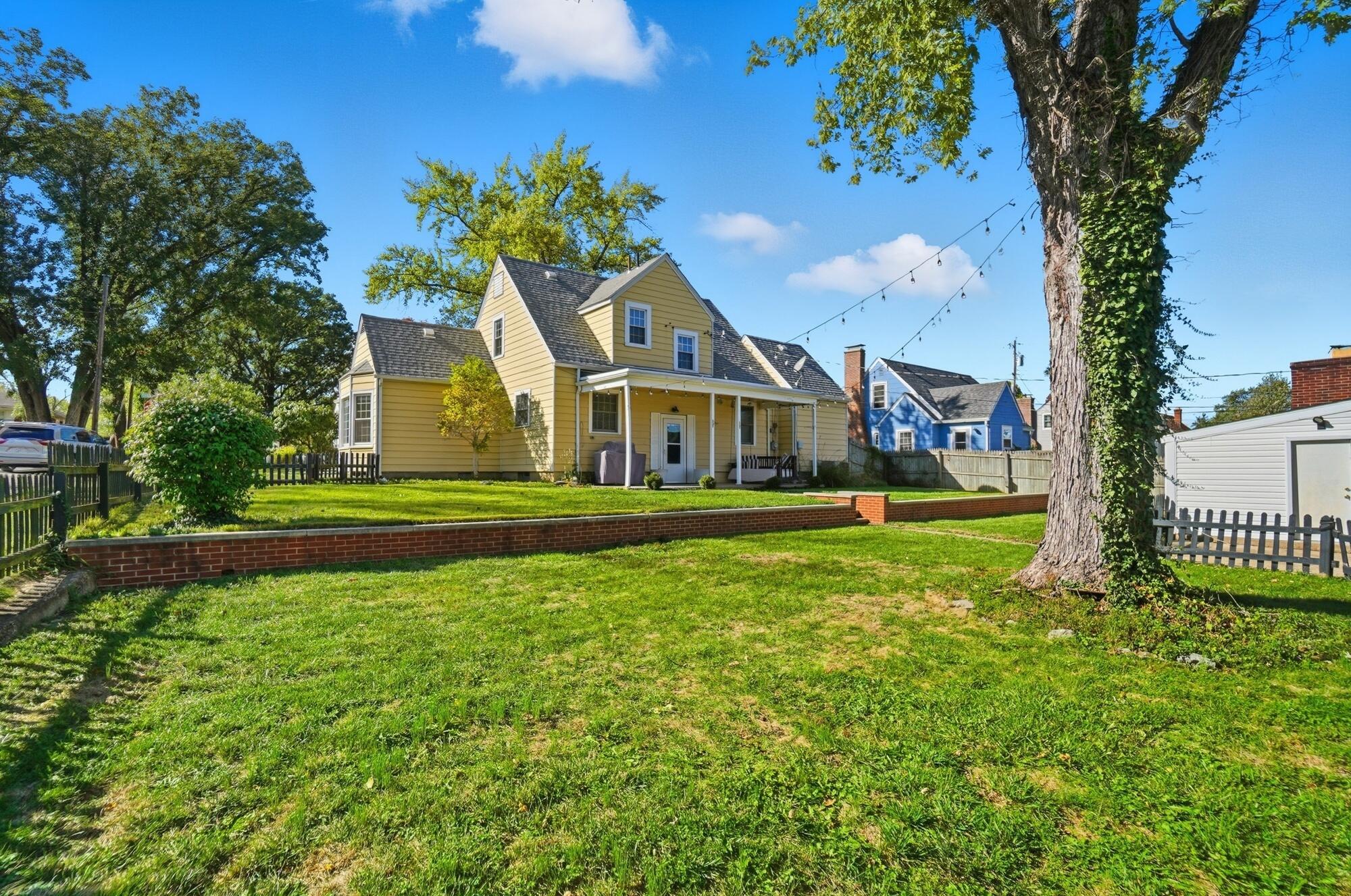 208 Walnut Street, Englewood, Ohio 45322