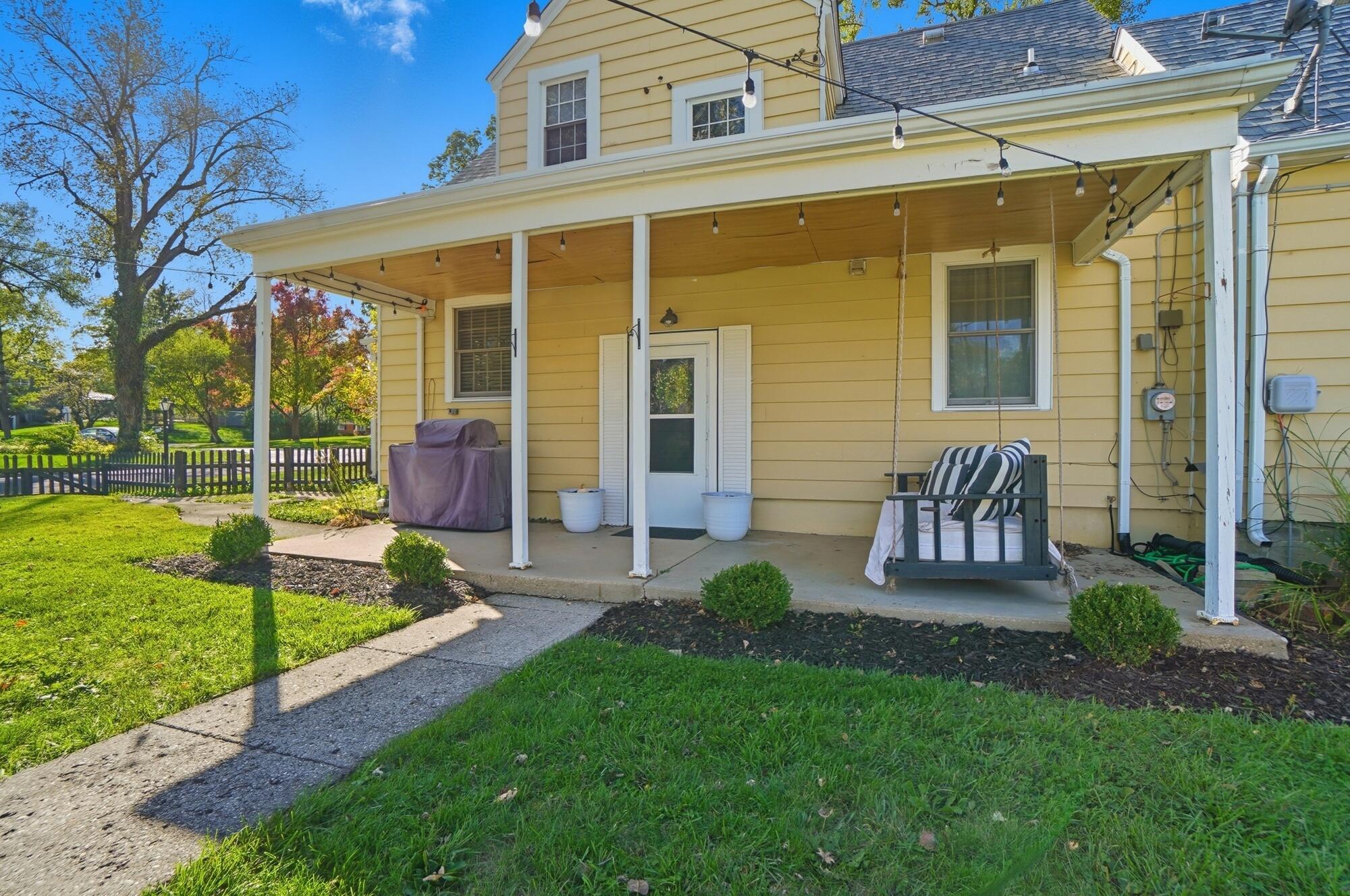 208 Walnut Street, Englewood, Ohio 45322