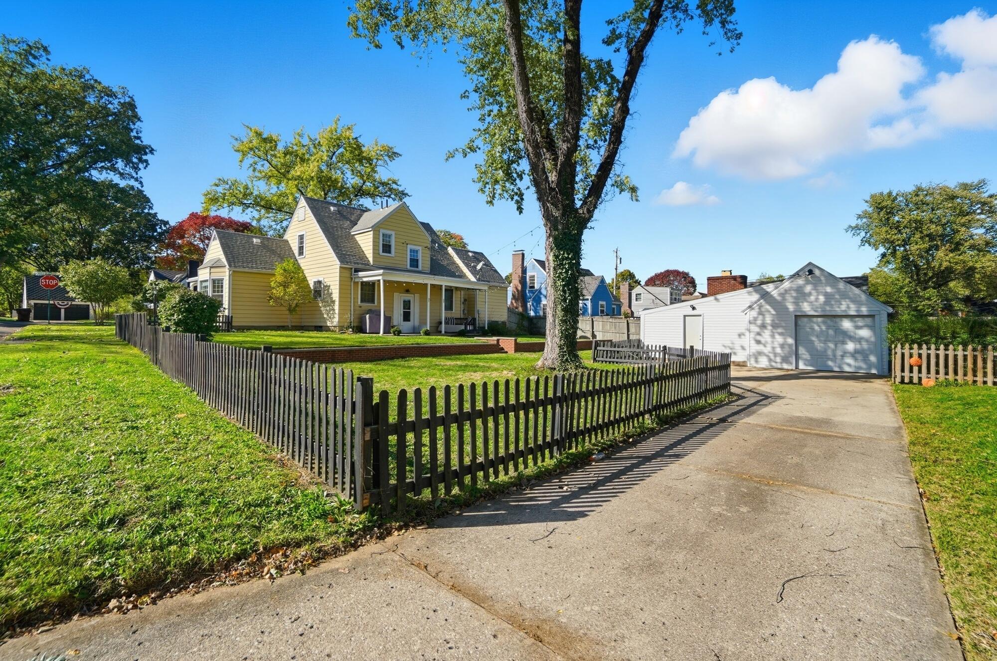 208 Walnut Street, Englewood, Ohio 45322