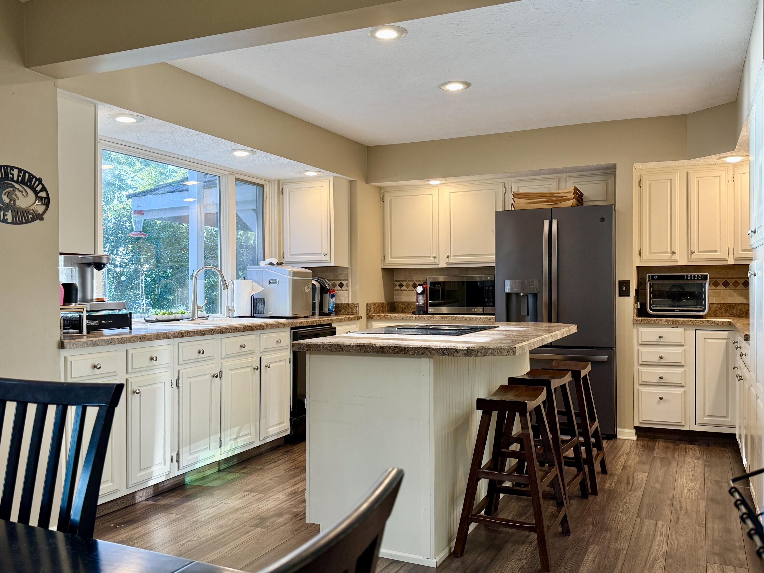1405 Chickasaw Drive, London, Ohio 43140