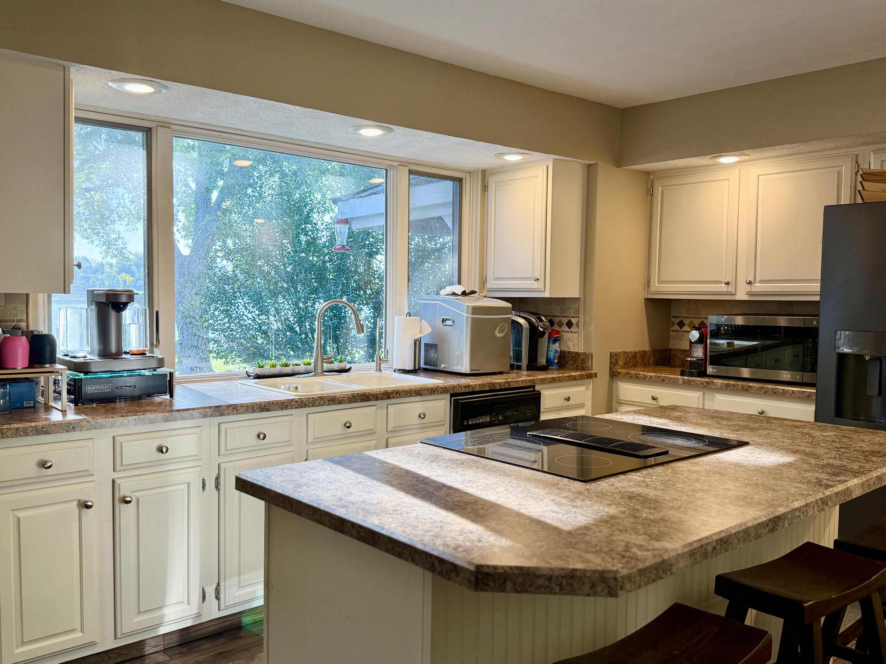1405 Chickasaw Drive, London, Ohio 43140