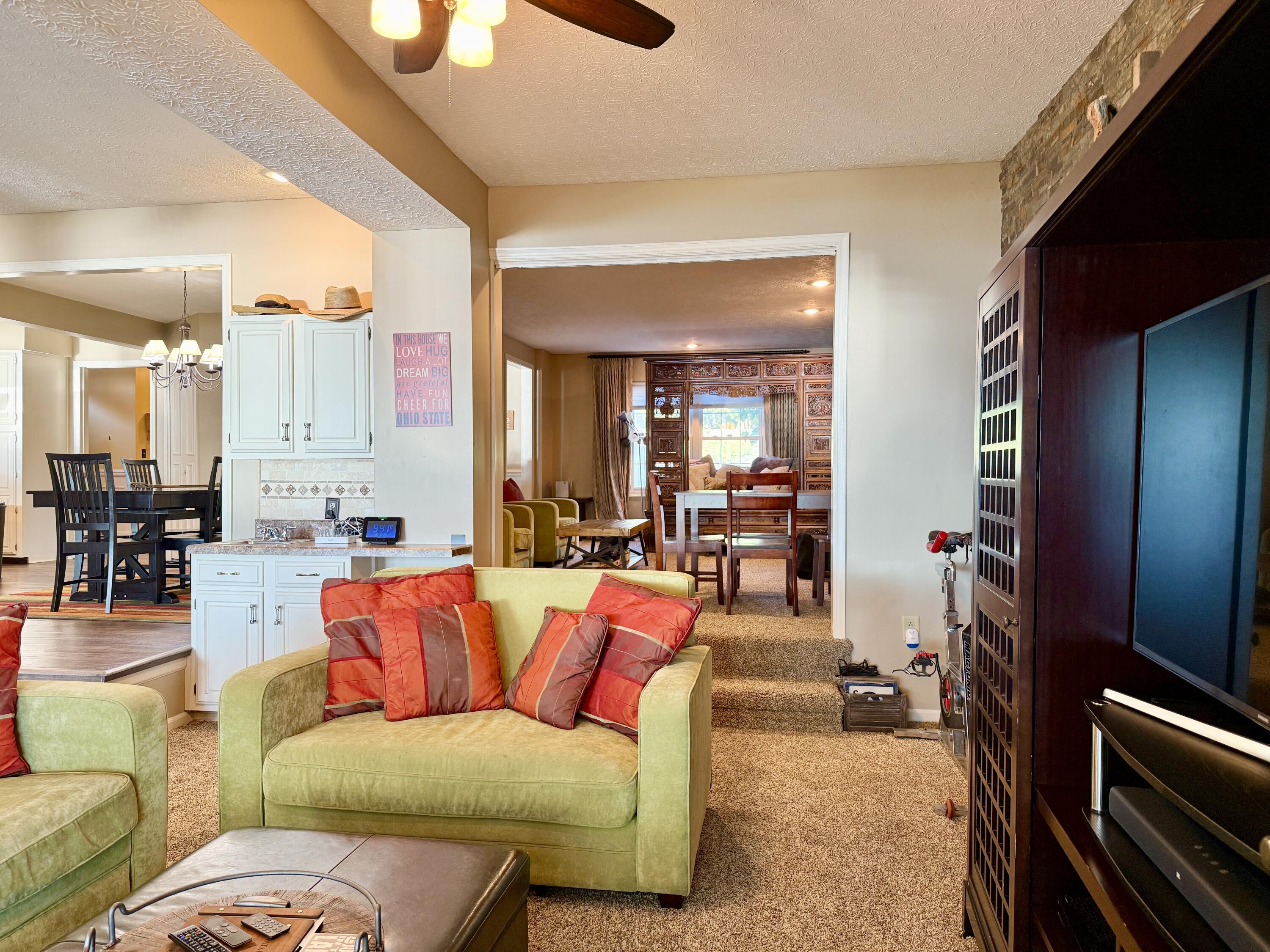 1405 Chickasaw Drive, London, Ohio 43140