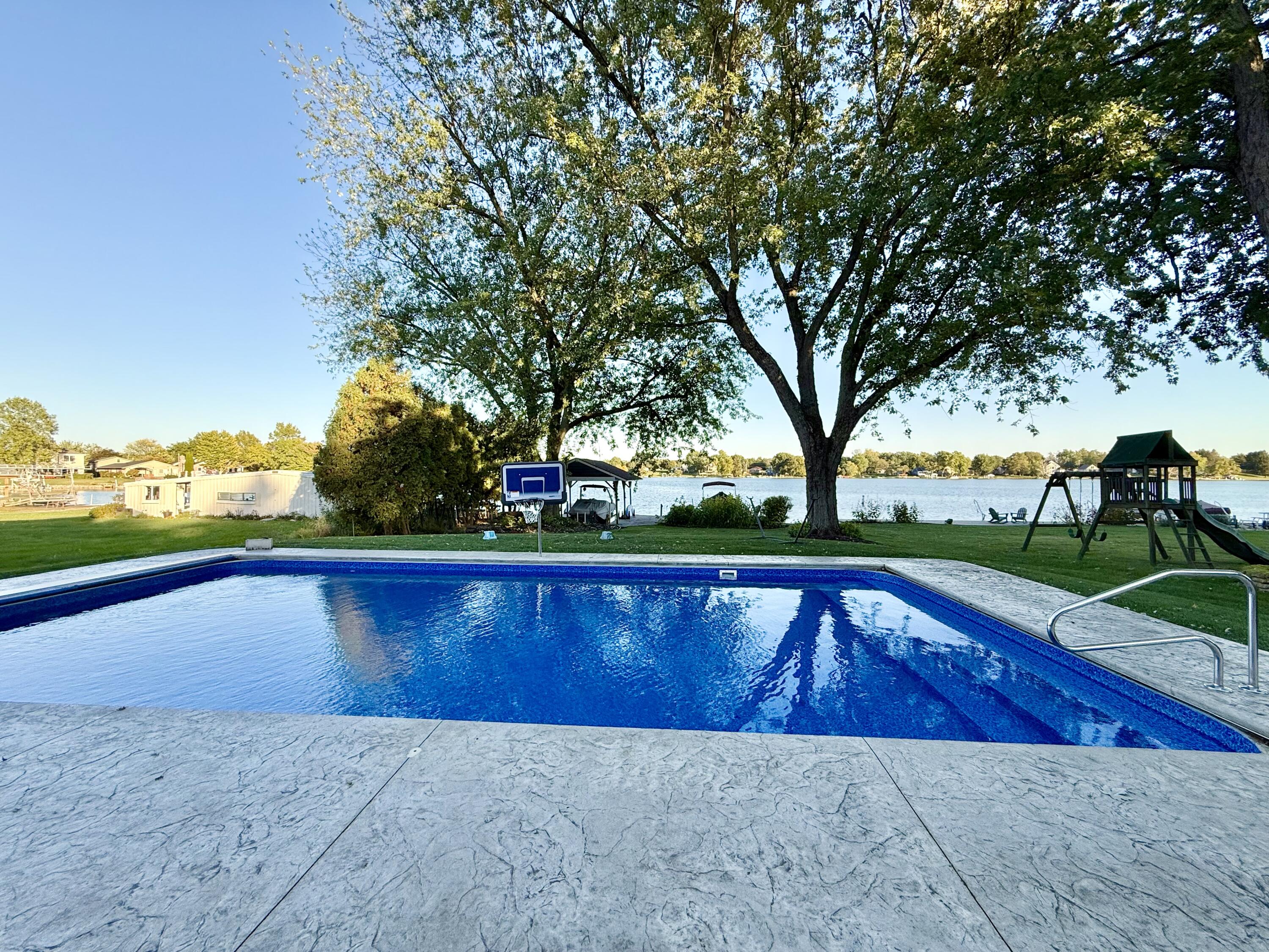 1405 Chickasaw Drive, London, Ohio 43140