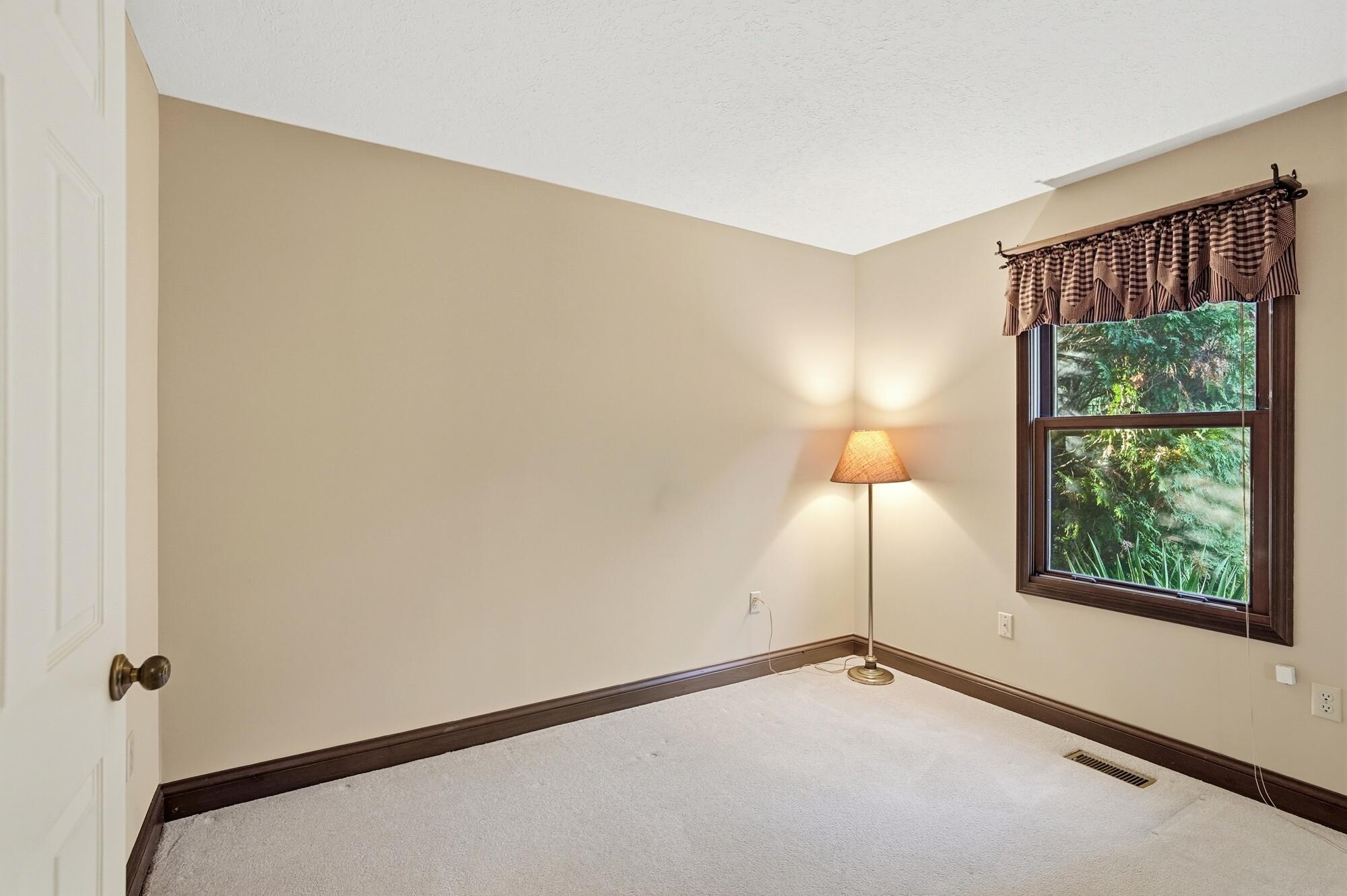 2244 Blackoak Drive, Troy, Ohio 45373