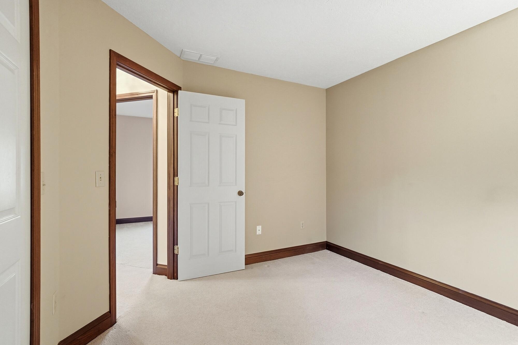 2244 Blackoak Drive, Troy, Ohio 45373