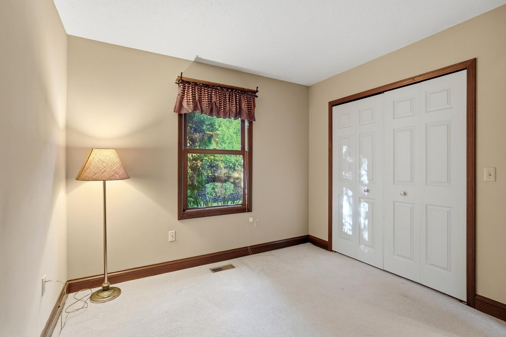 2244 Blackoak Drive, Troy, Ohio 45373