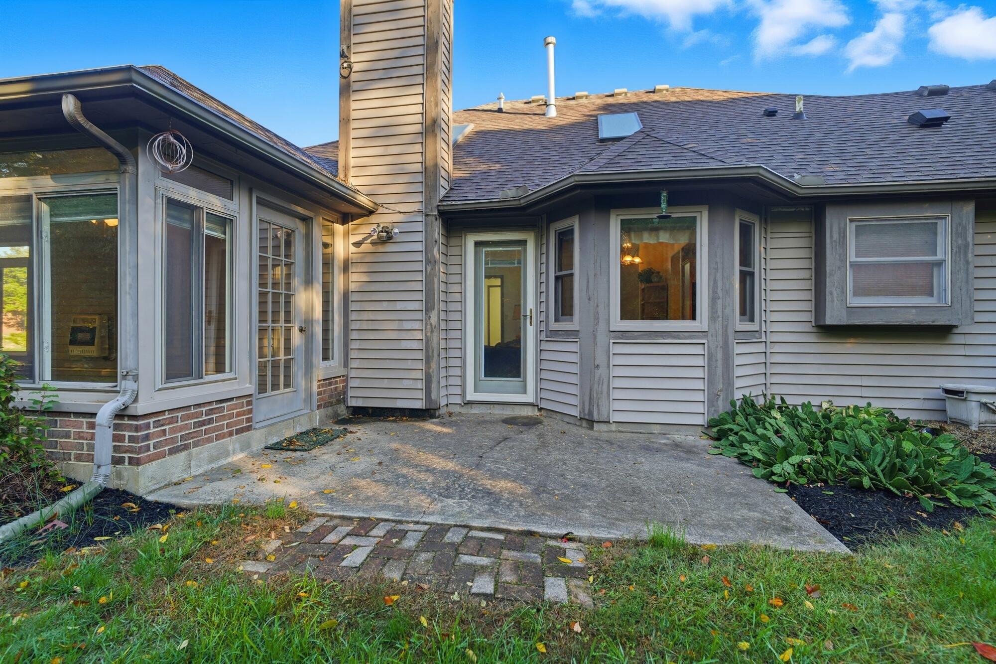 2244 Blackoak Drive, Troy, Ohio 45373