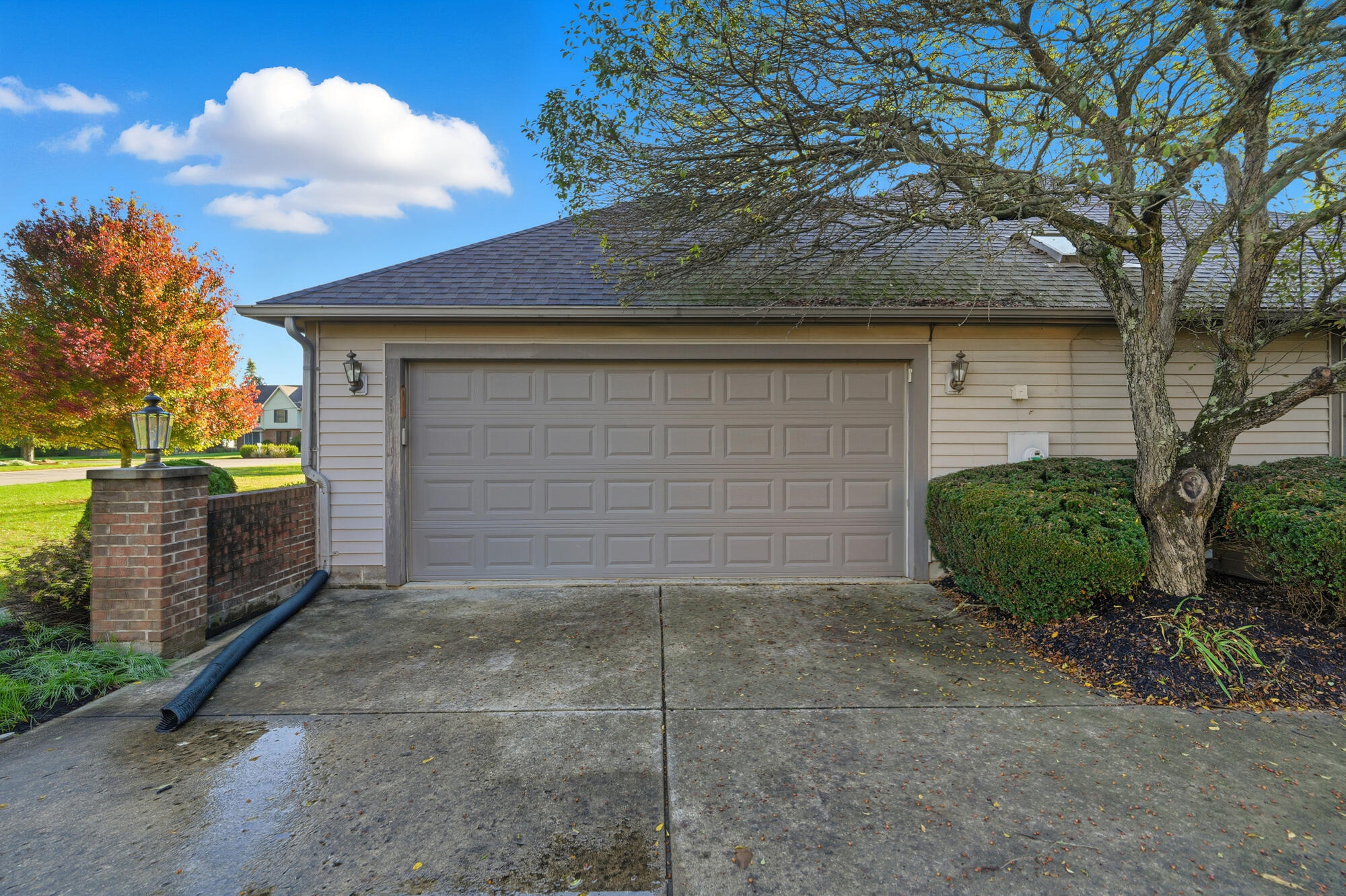 2244 Blackoak Drive, Troy, Ohio 45373