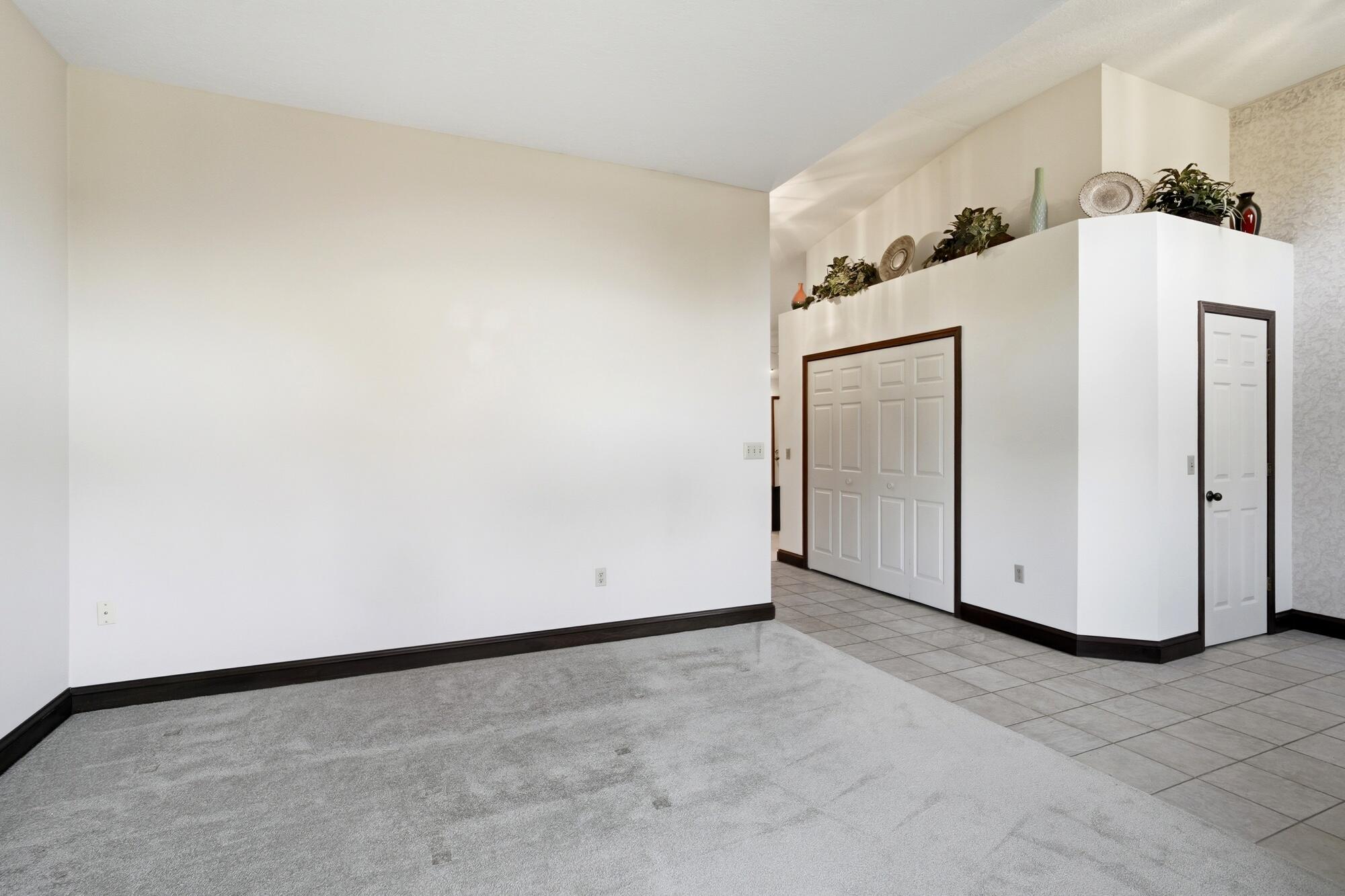 2244 Blackoak Drive, Troy, Ohio 45373