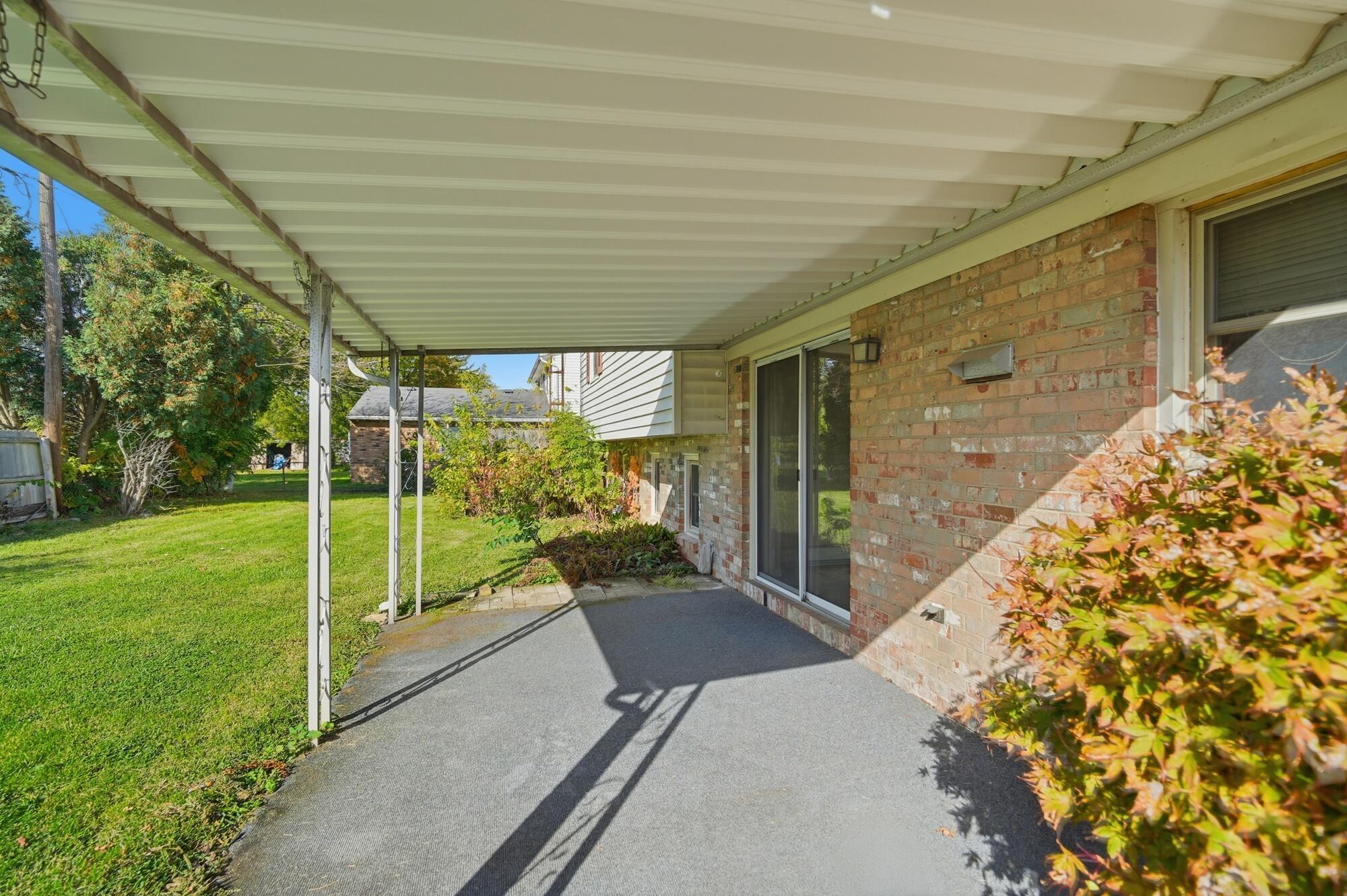 201 Henry Street, New Carlisle, Ohio 45344