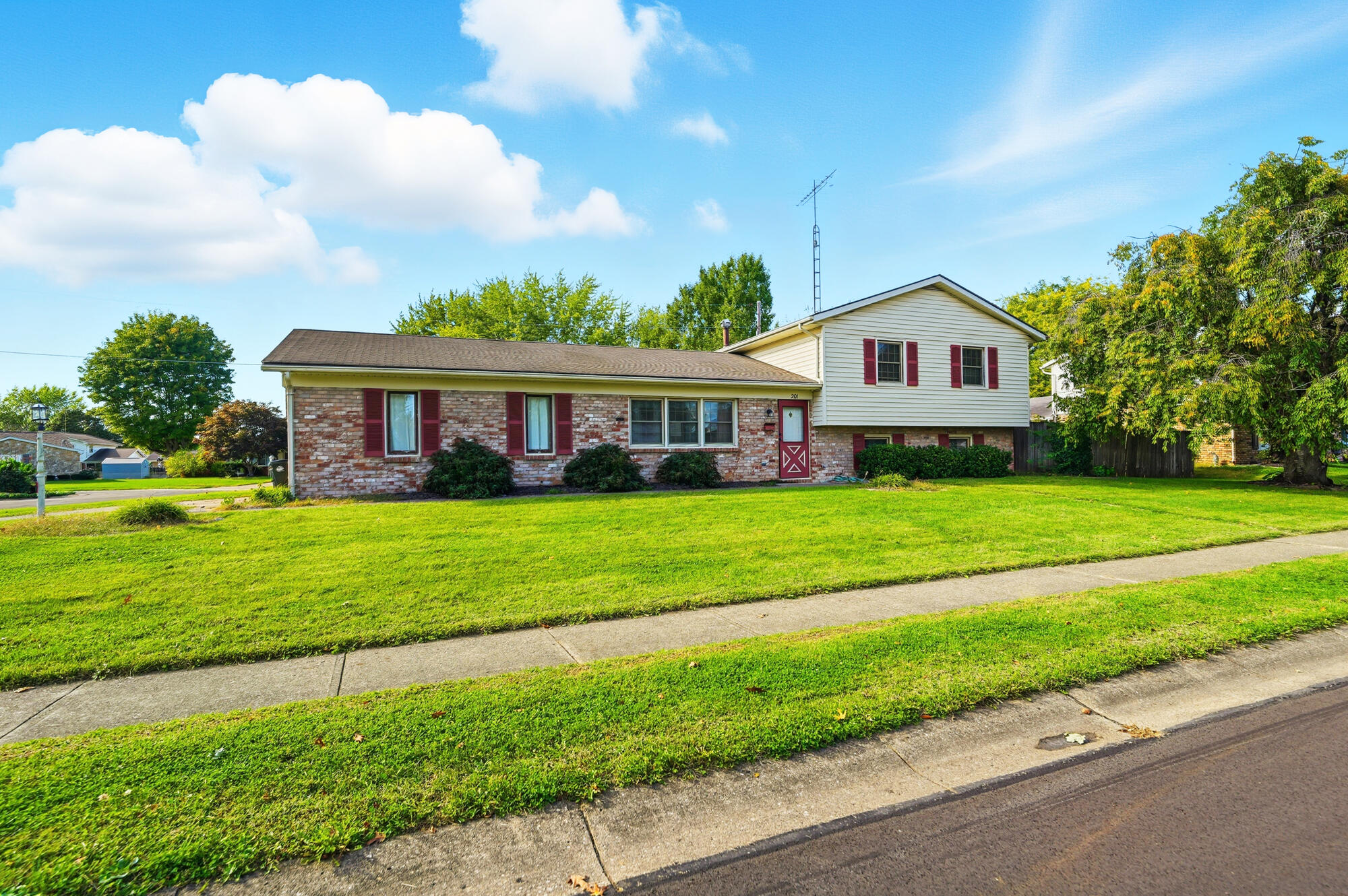 201 Henry Street, New Carlisle, Ohio 45344