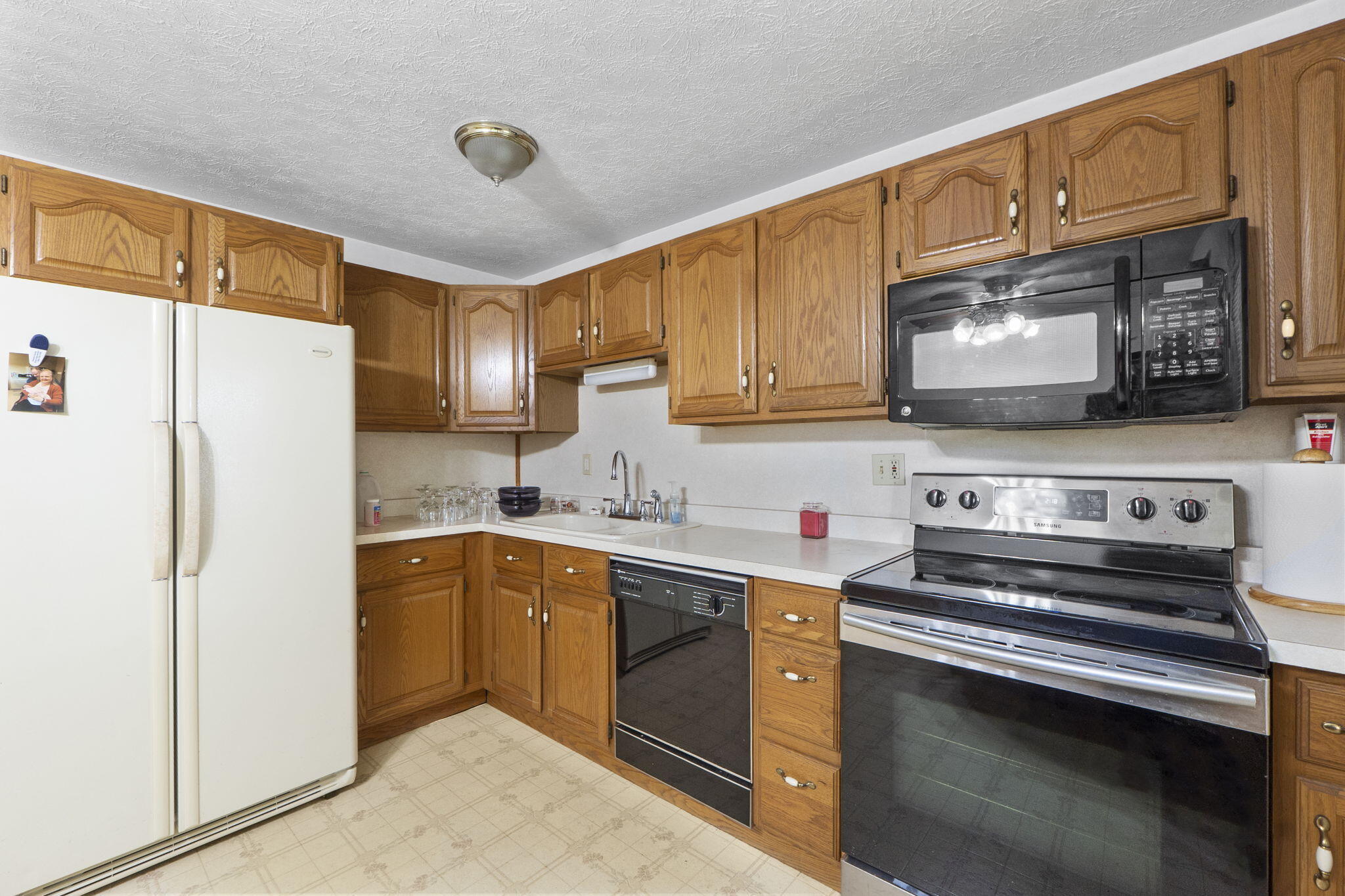 6605 Highbury Road, Huber Heights, Ohio 45424