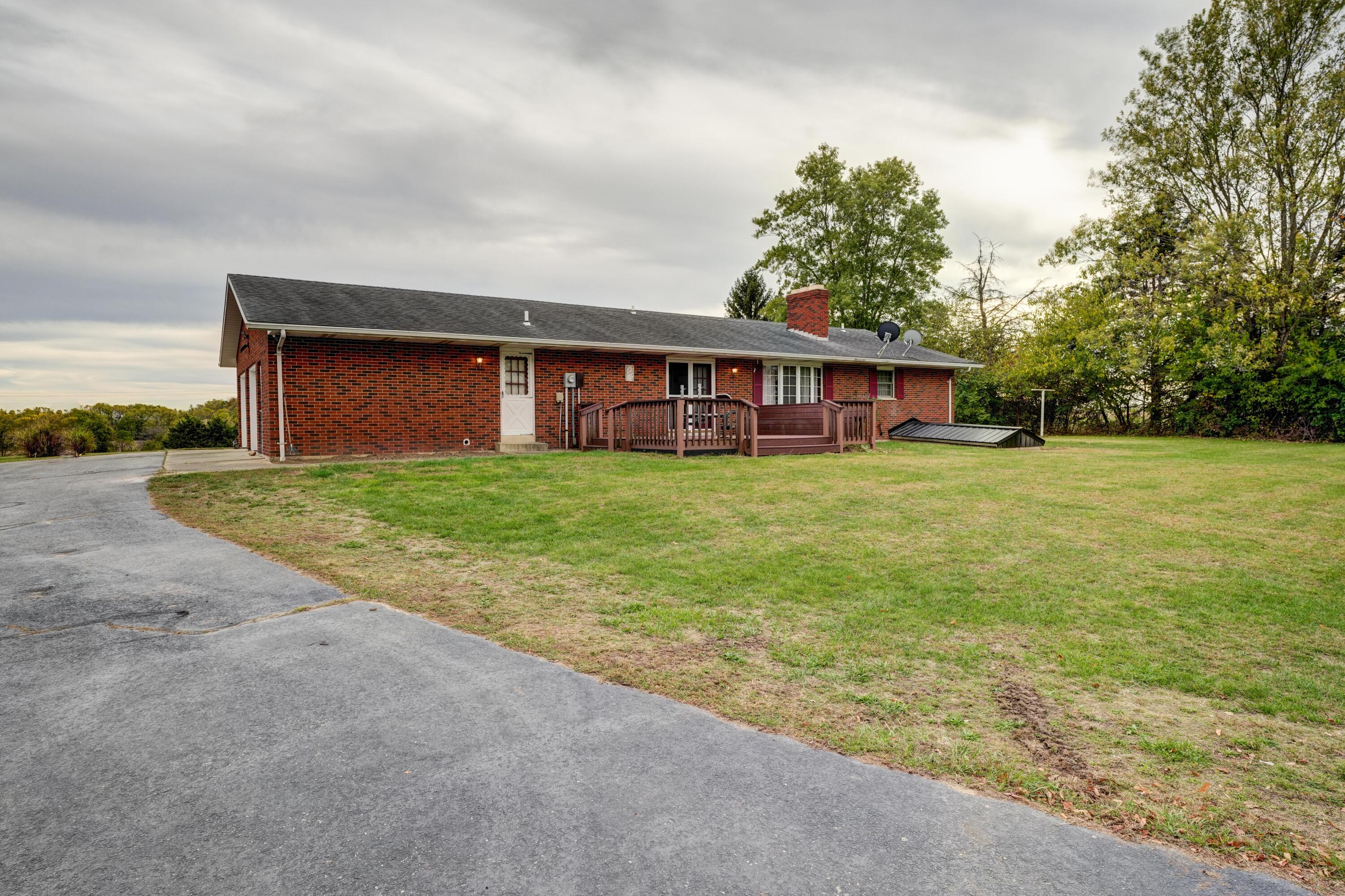 1212 Hollansburg Arcanum Road, New Madison, Ohio 45346