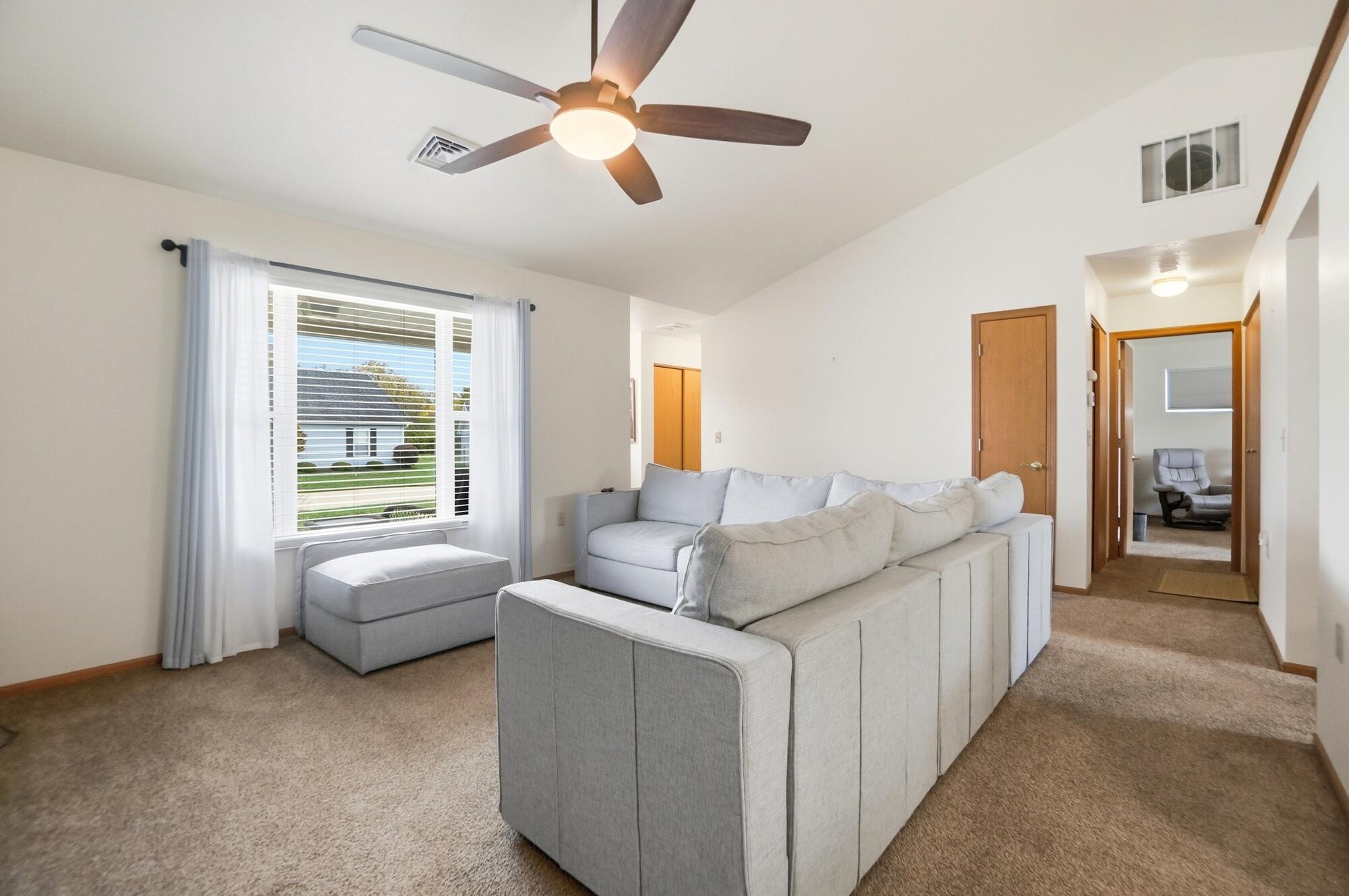 605 Fenview Drive, New Carlisle, Ohio 45344