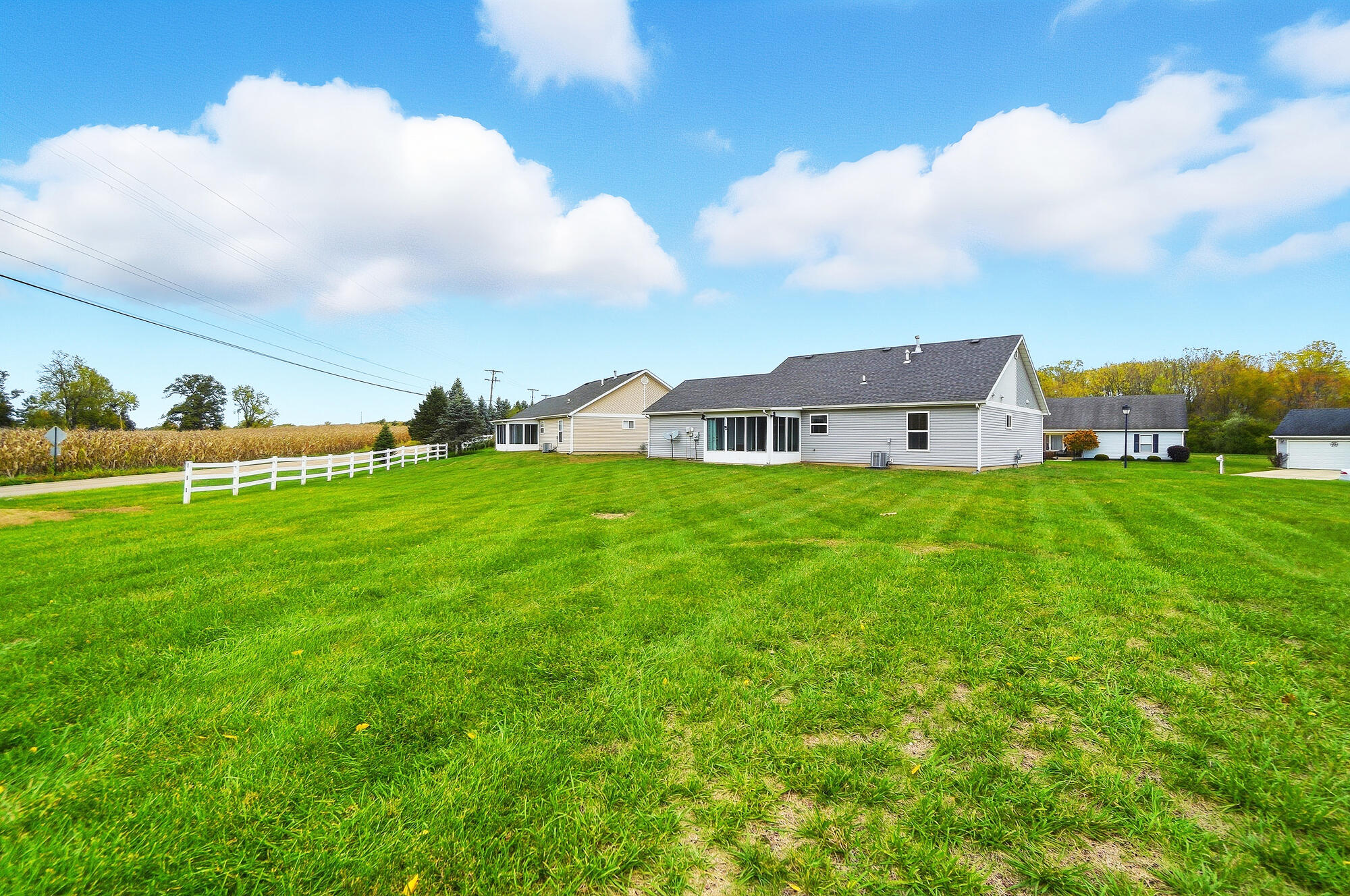 605 Fenview Drive, New Carlisle, Ohio 45344