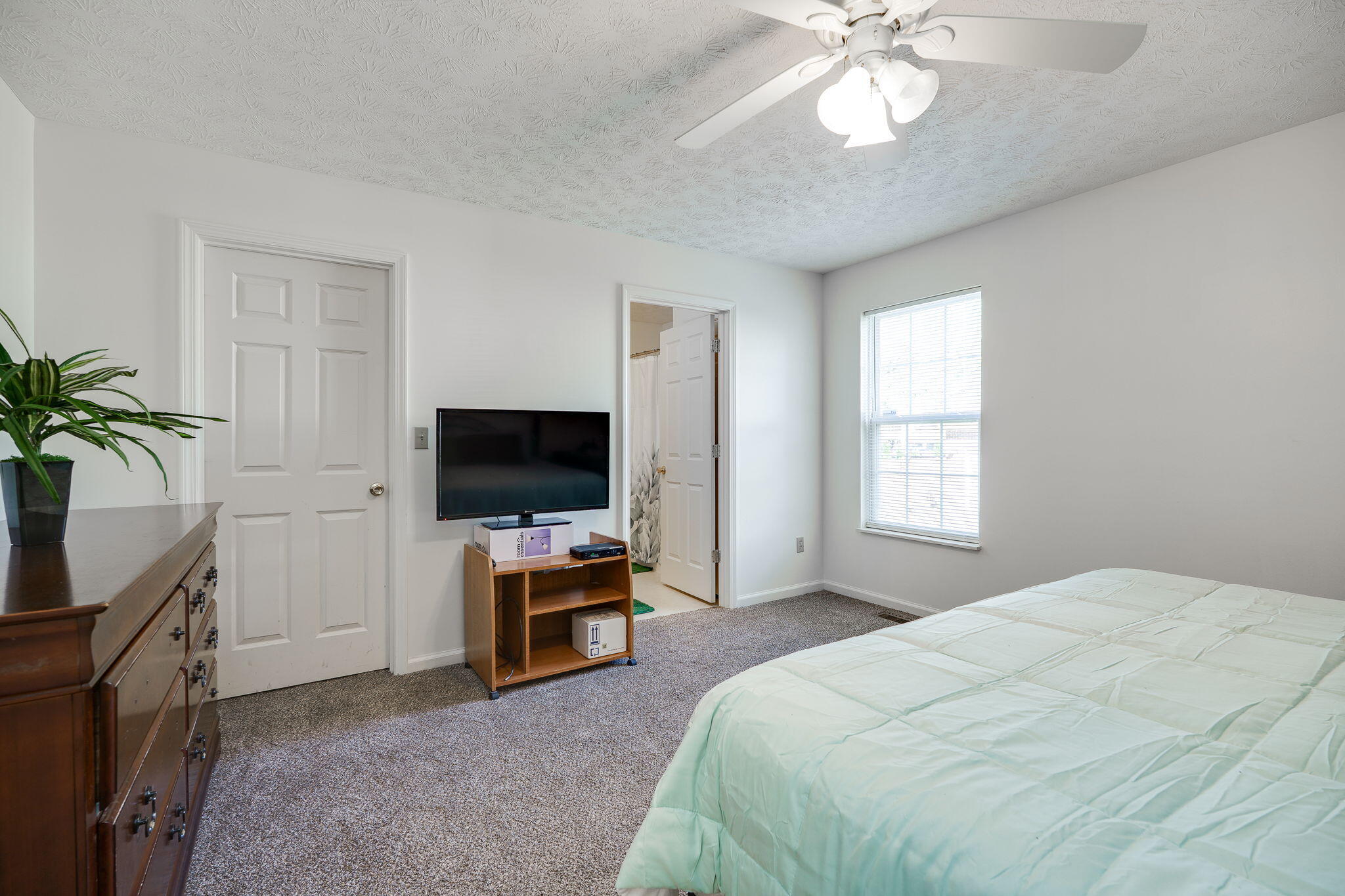 794 Donnelly Avenue, Springfield, Ohio 45503