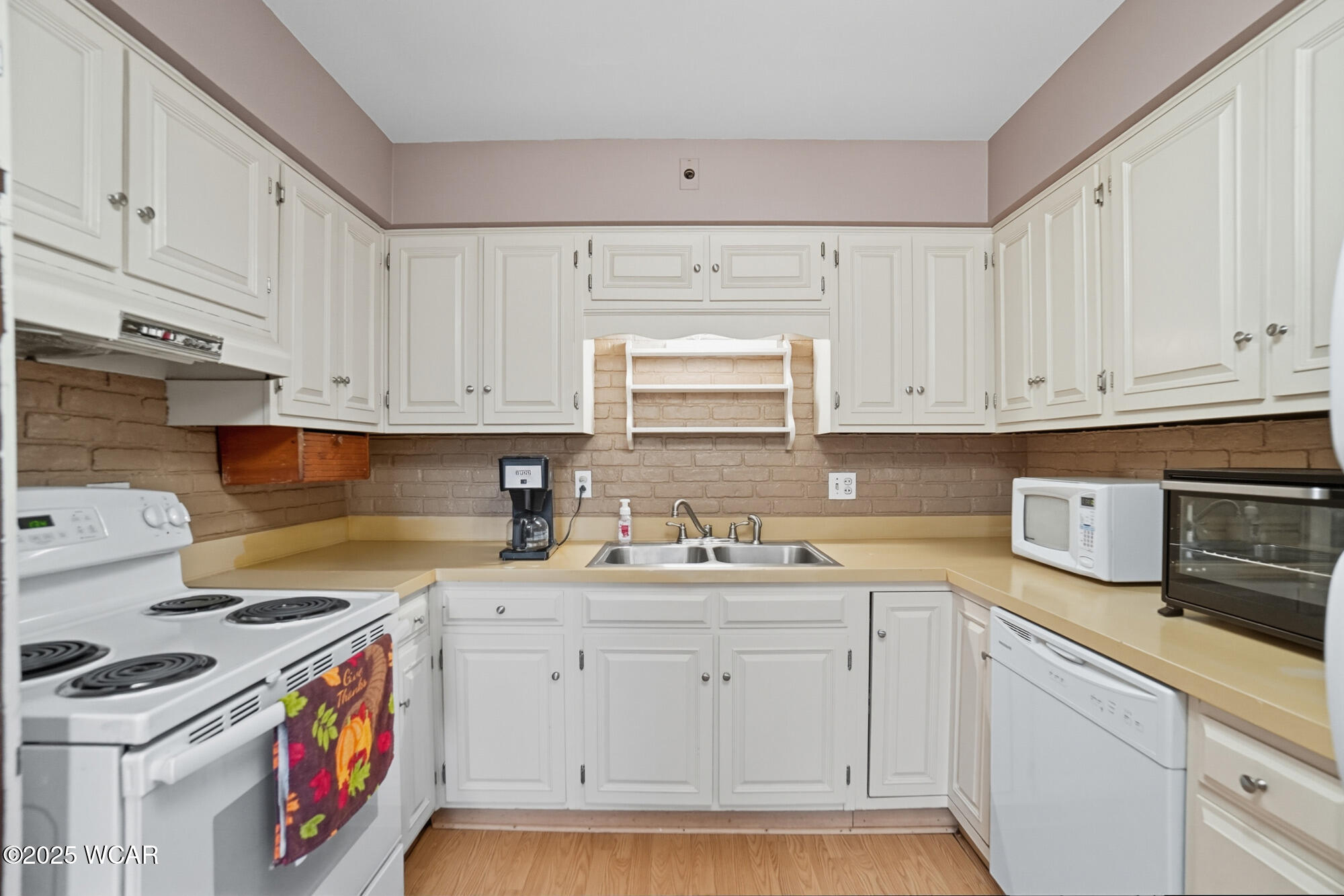 210 Eastown Park Row, Findlay, Ohio