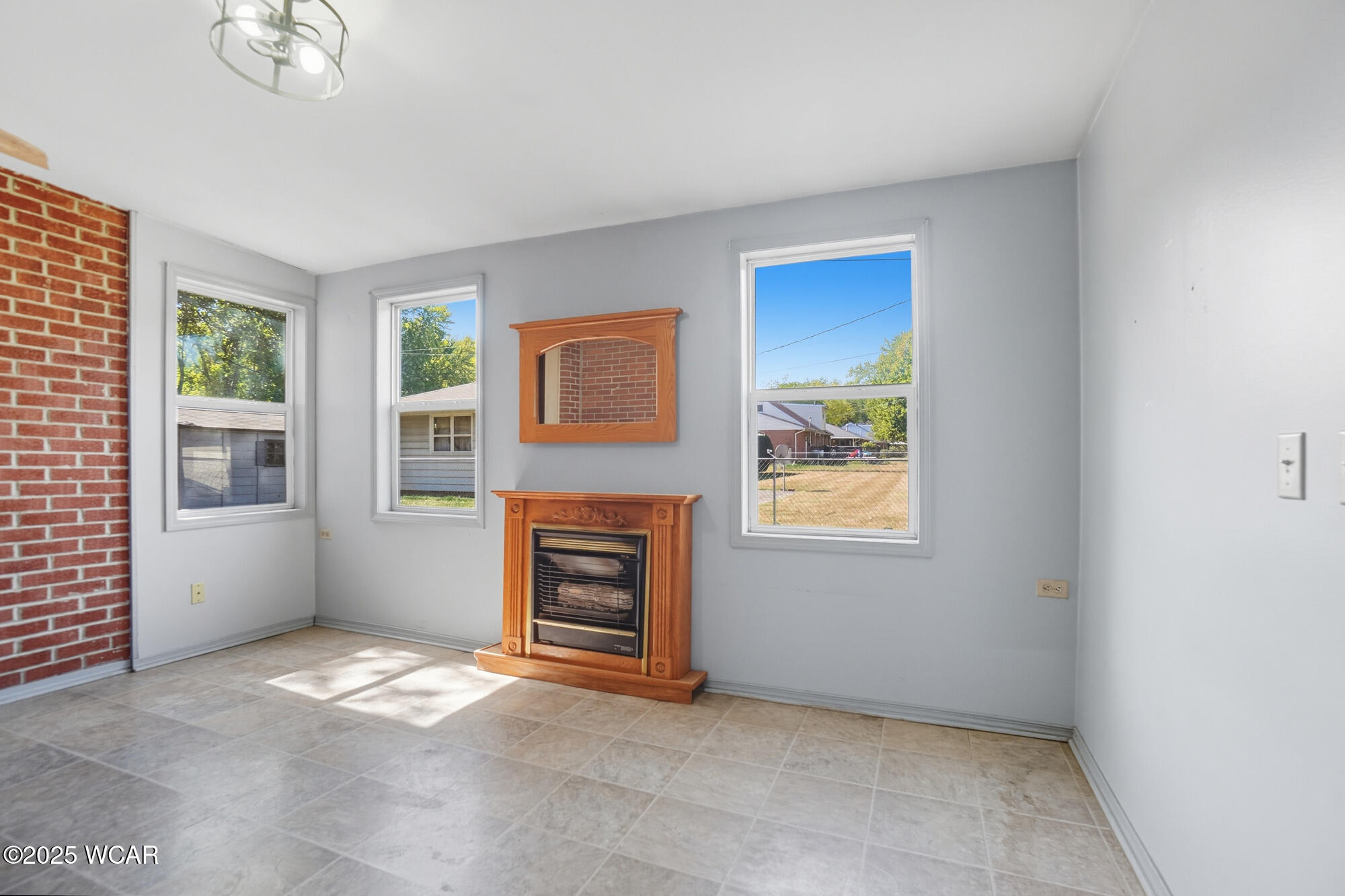 210 Eastown Park Row, Findlay, Ohio