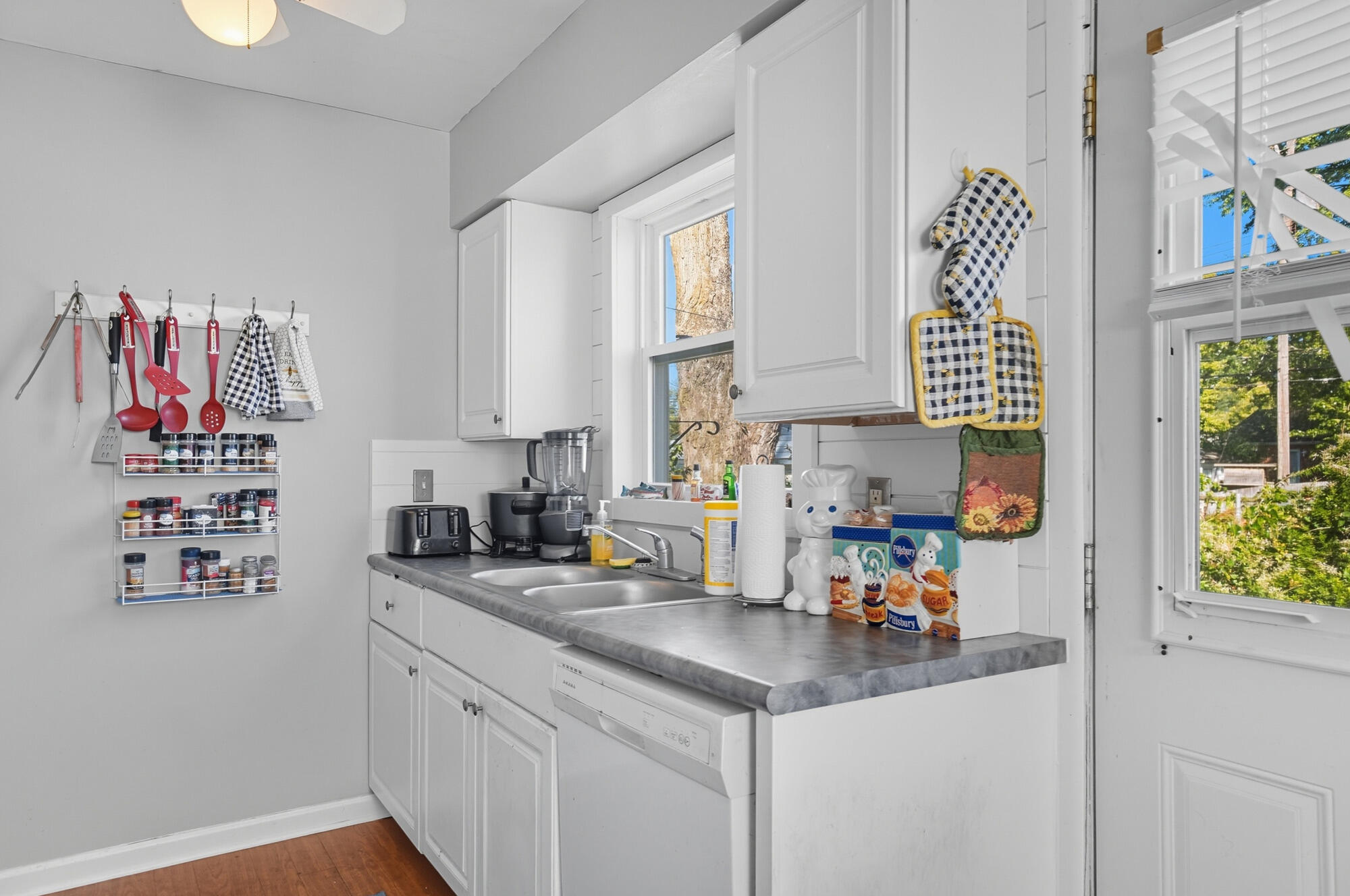 4284 Beechgrove Drive, Grove City, Ohio 43123