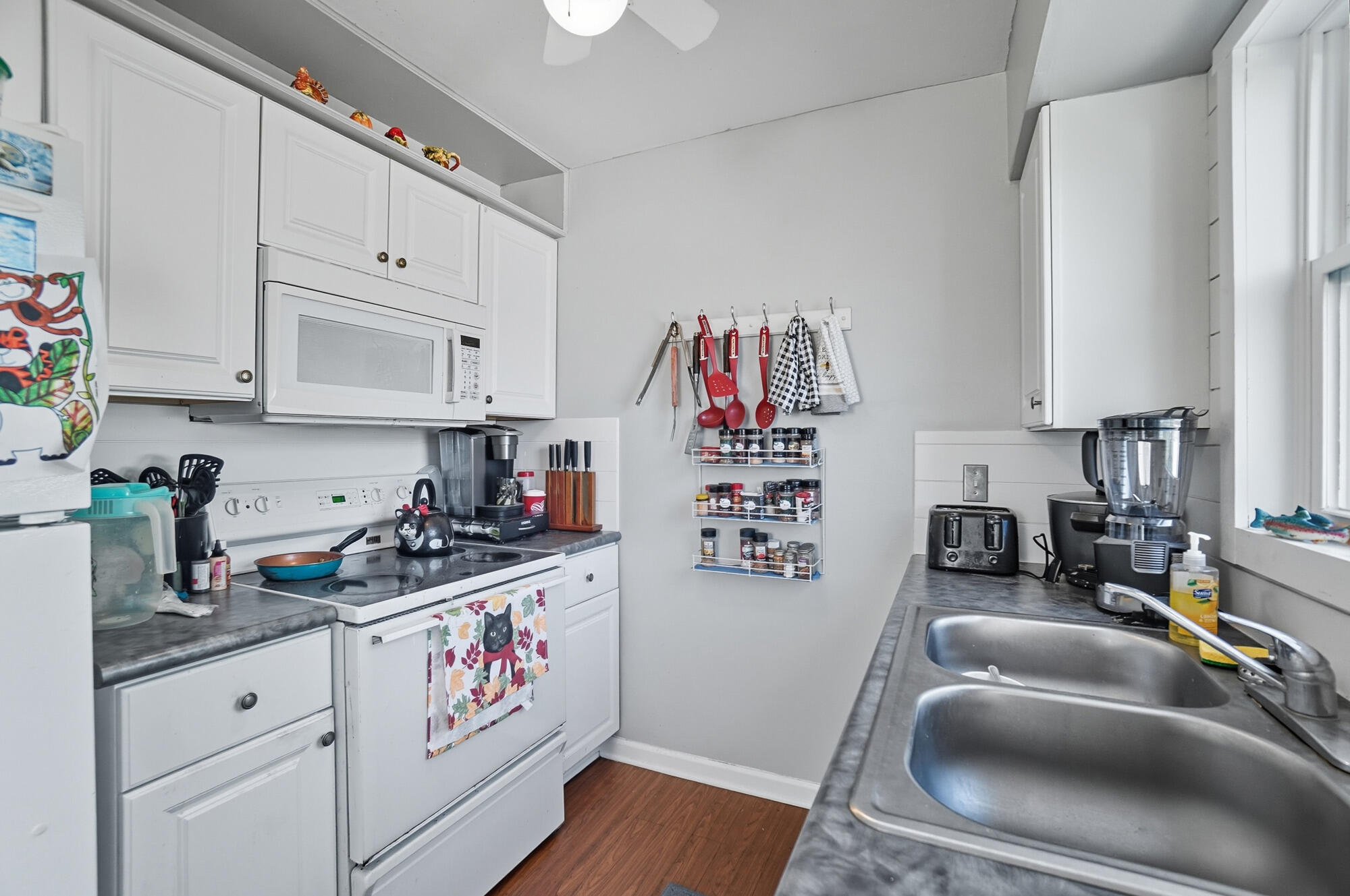 4284 Beechgrove Drive, Grove City, Ohio 43123