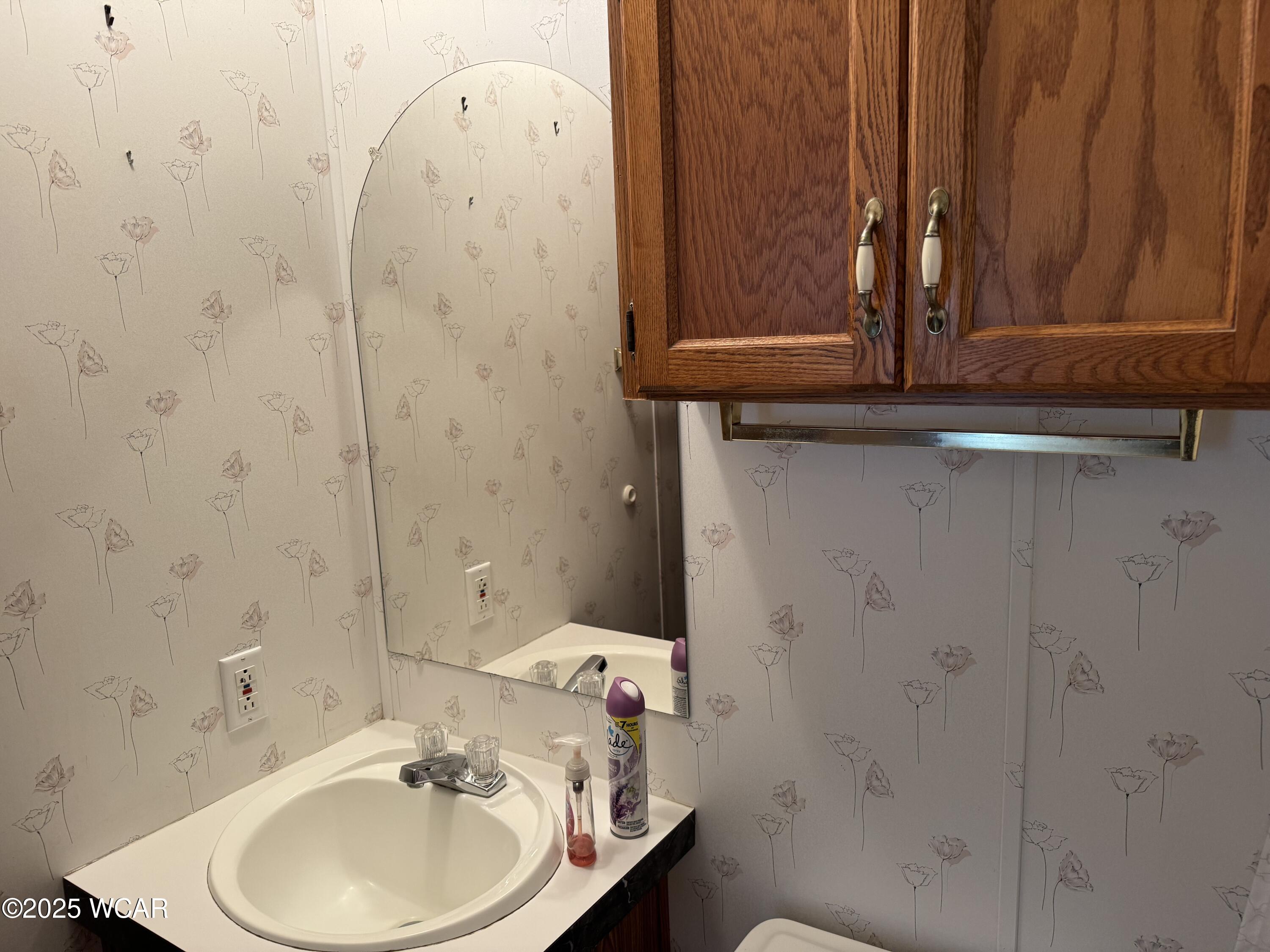 222 Pinewood Circle, Lima, Ohio