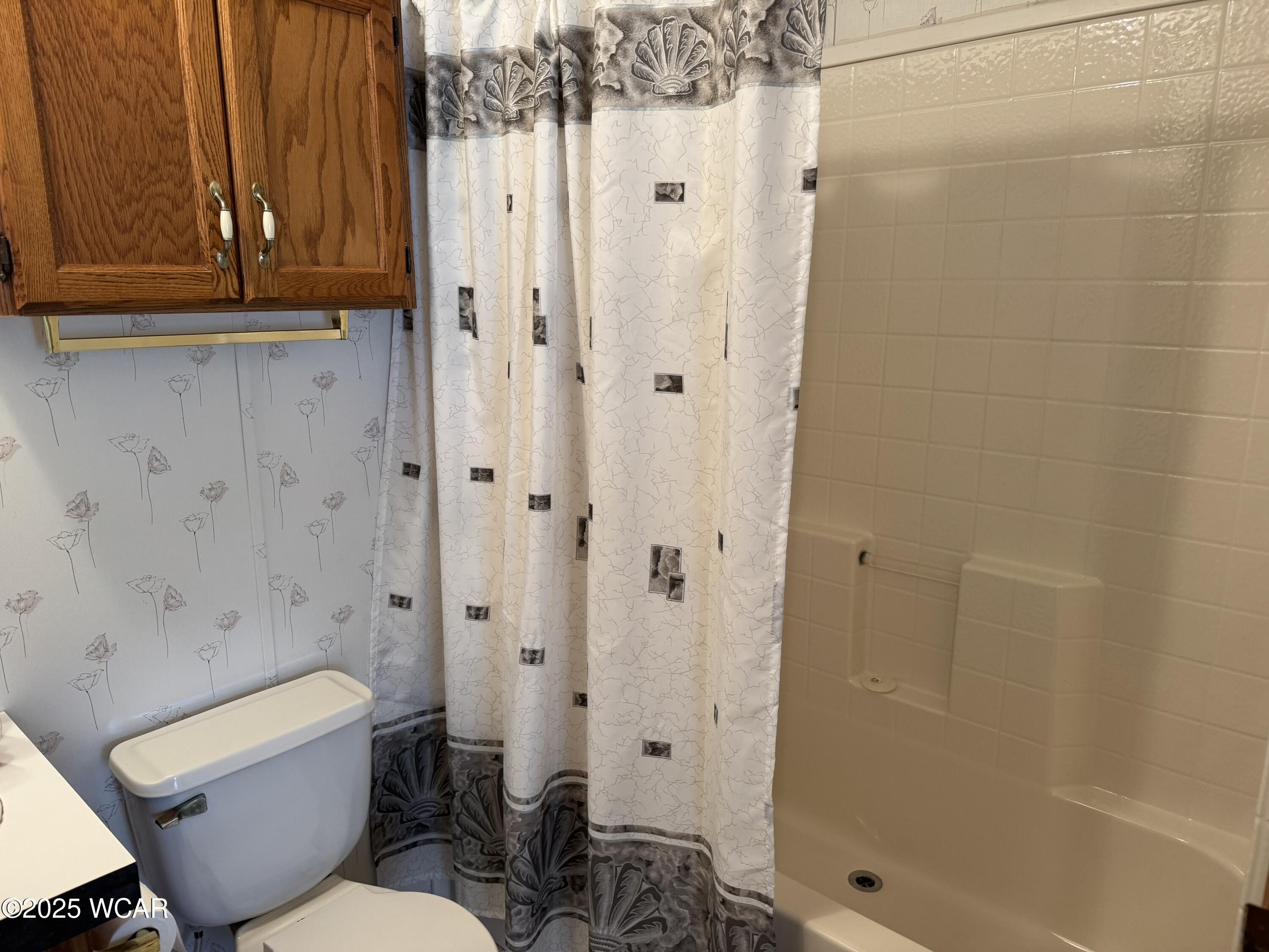 222 Pinewood Circle, Lima, Ohio