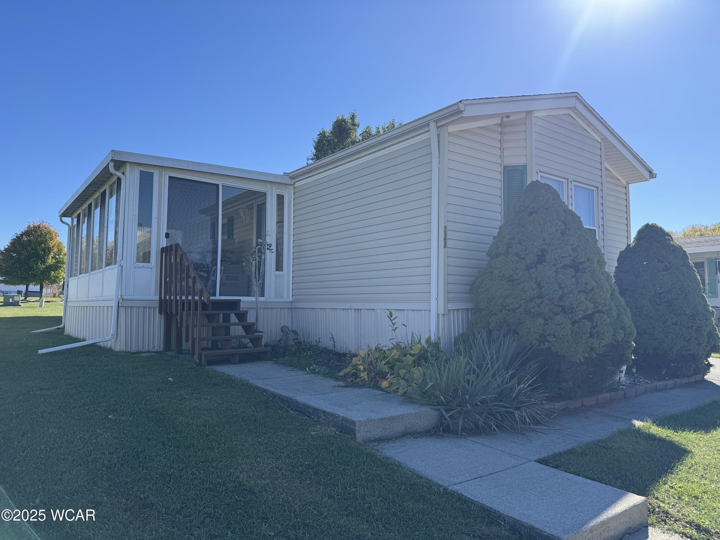 222 Pinewood Circle, Lima, Ohio