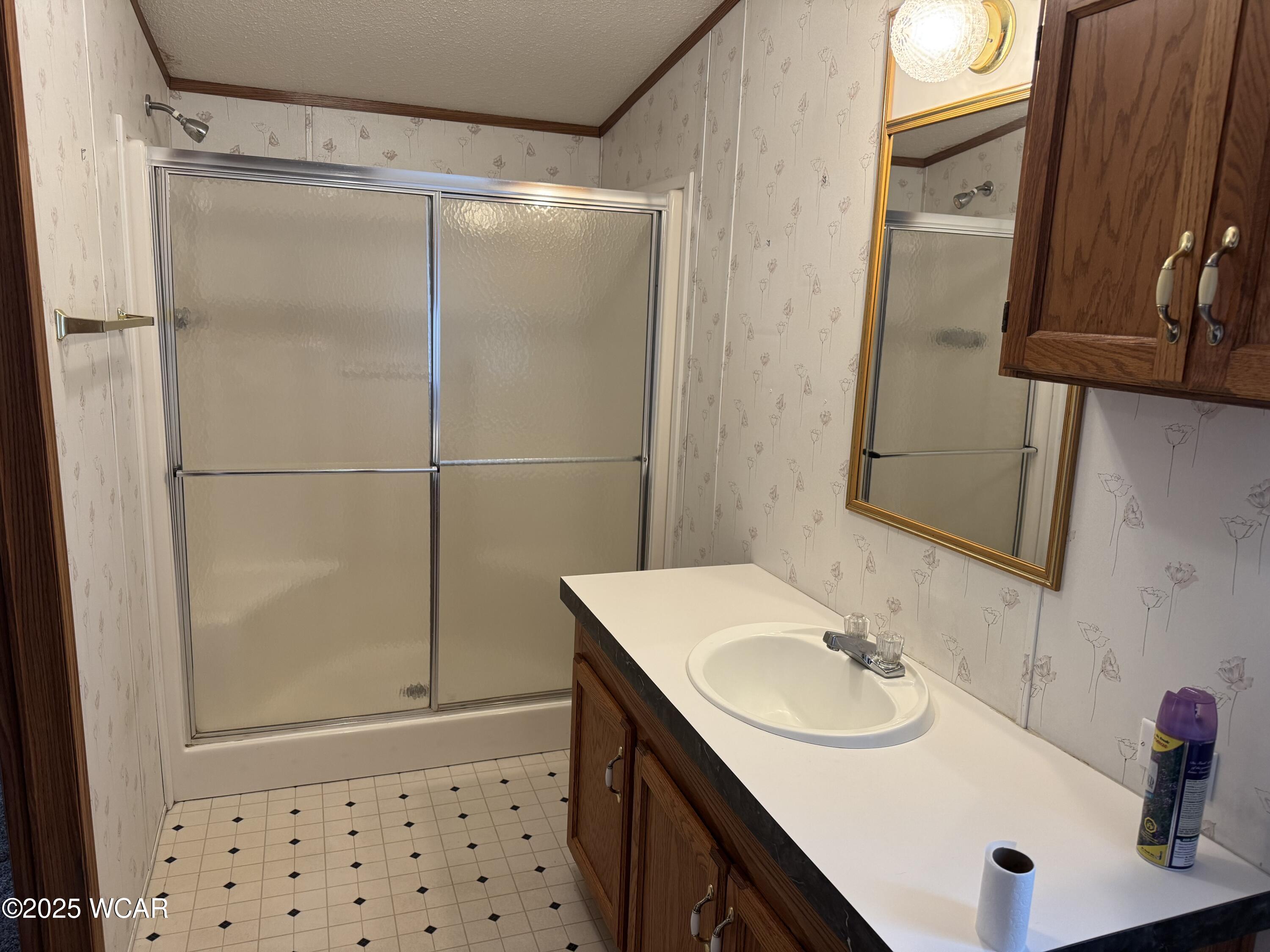 222 Pinewood Circle, Lima, Ohio