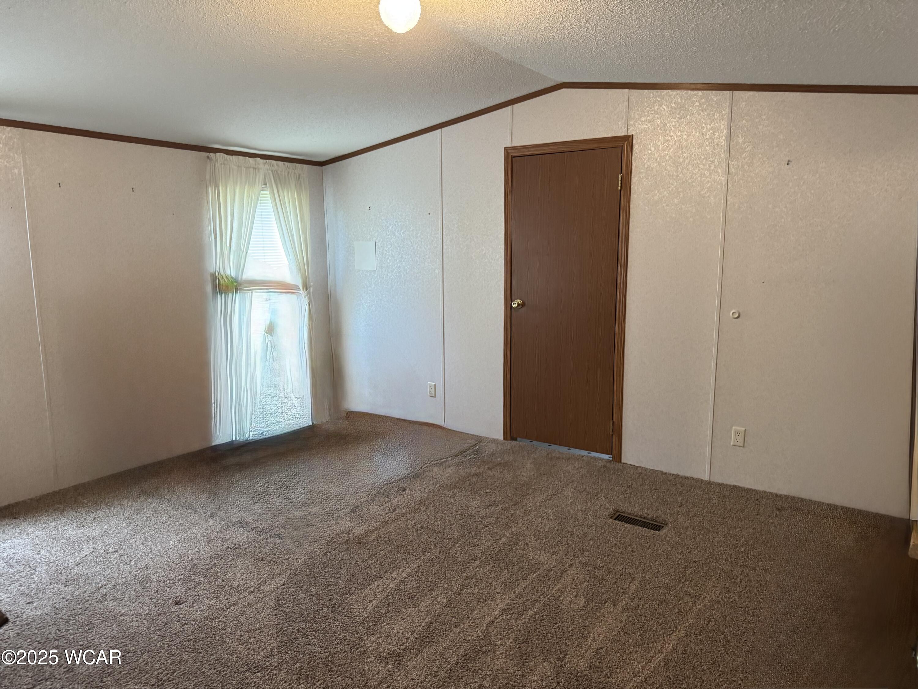 222 Pinewood Circle, Lima, Ohio