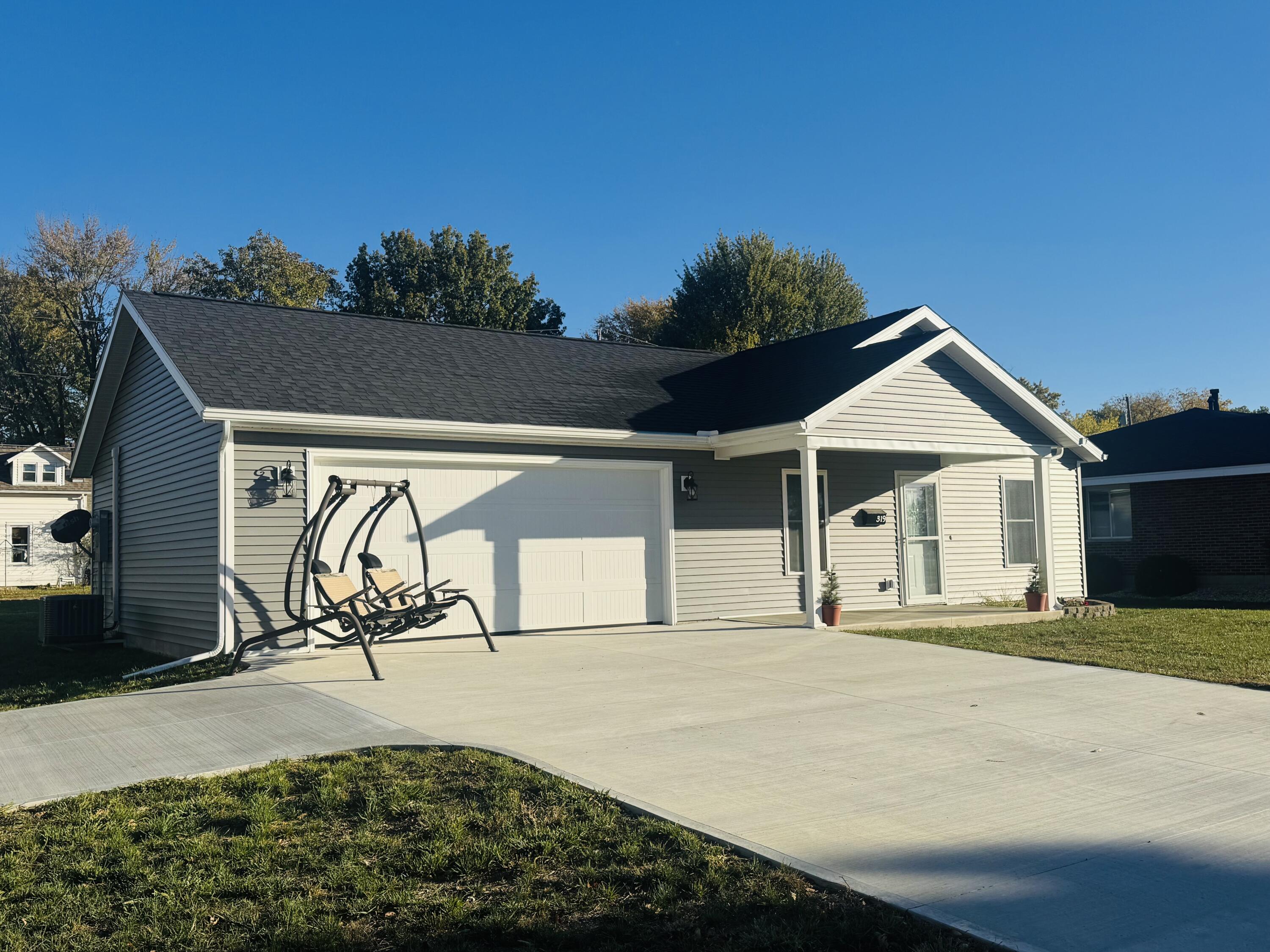 319 Wayne Street, Celina, Ohio 45822
