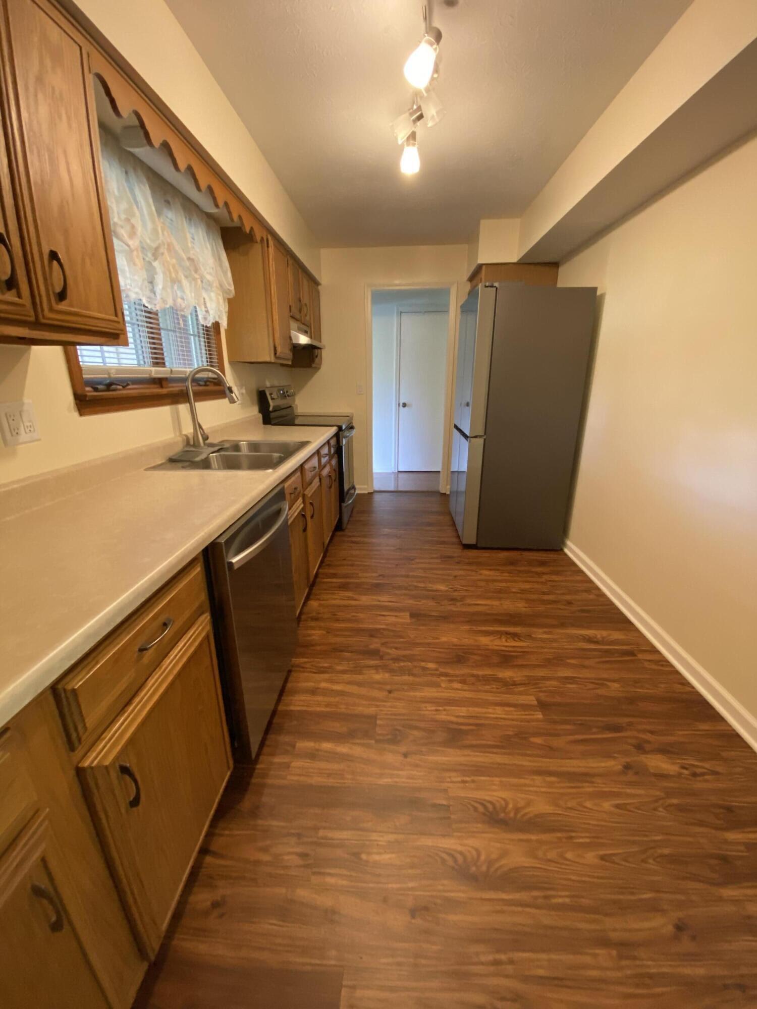 1811 Greenbriar Drive, Troy, Ohio 45373