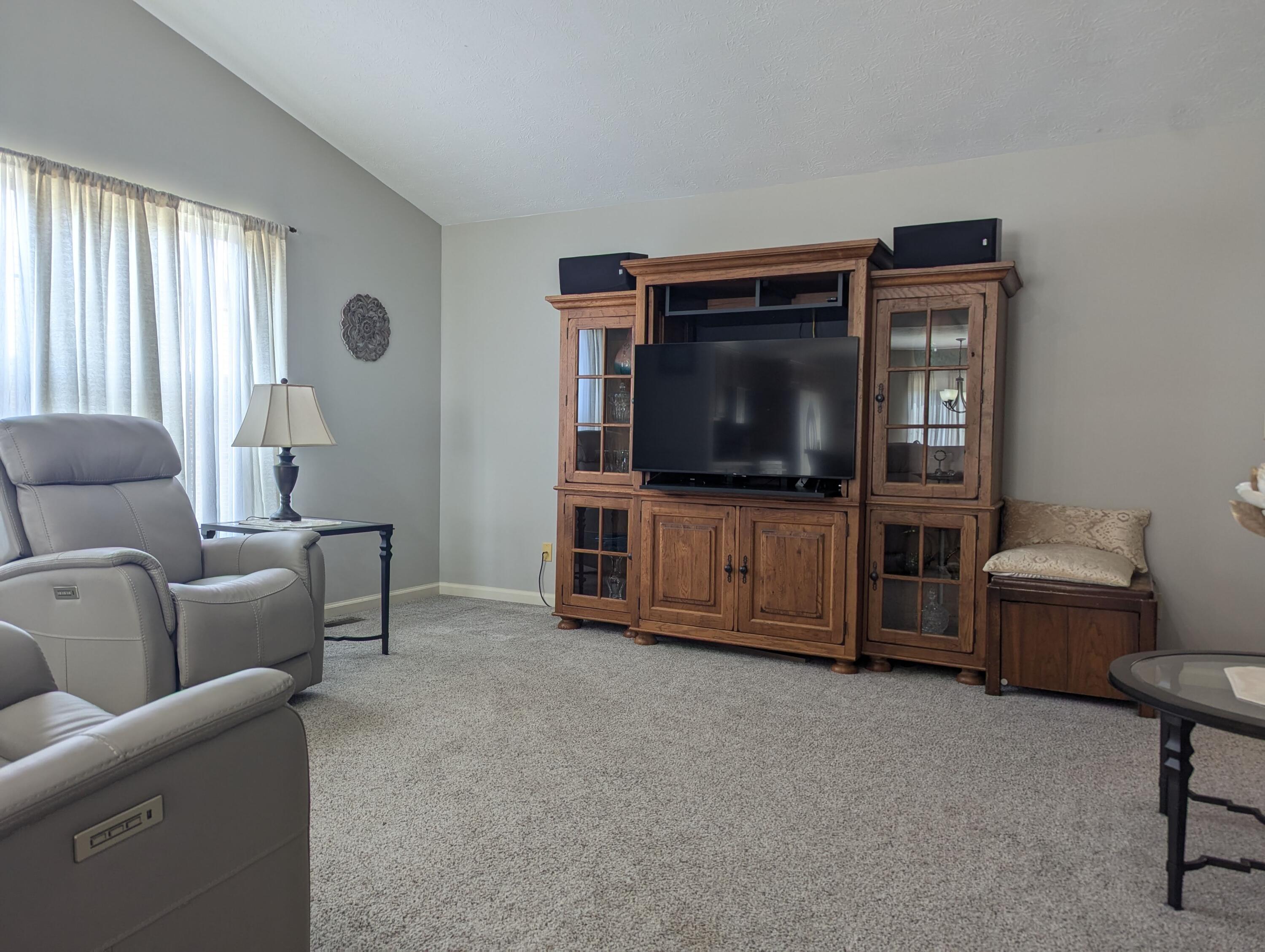 593 Hiser Avenue, Springfield, Ohio 45503