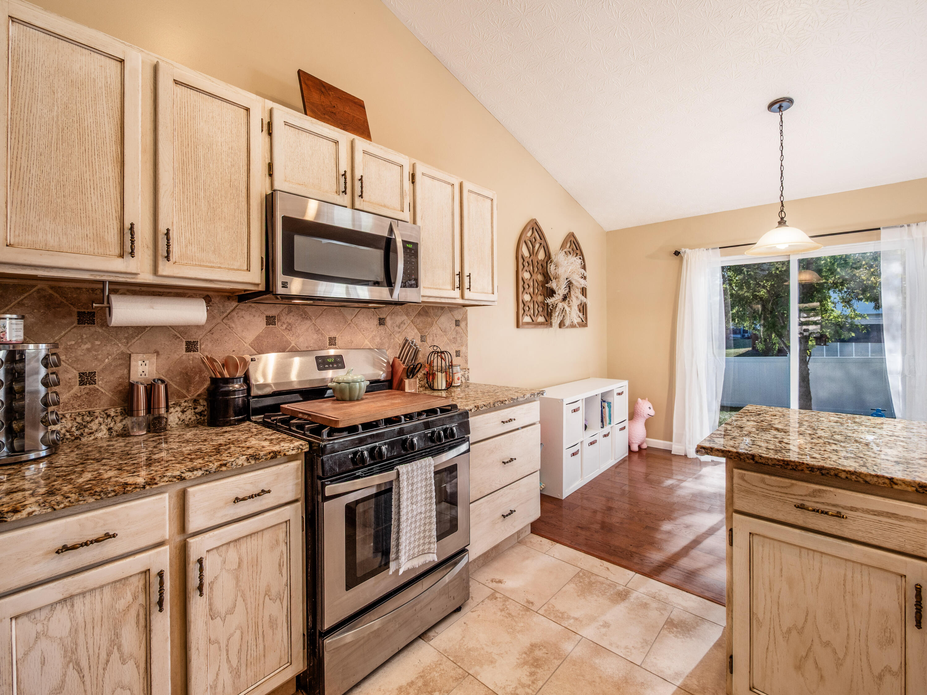 1304 Milstone Drive, Marysville, Ohio 43040