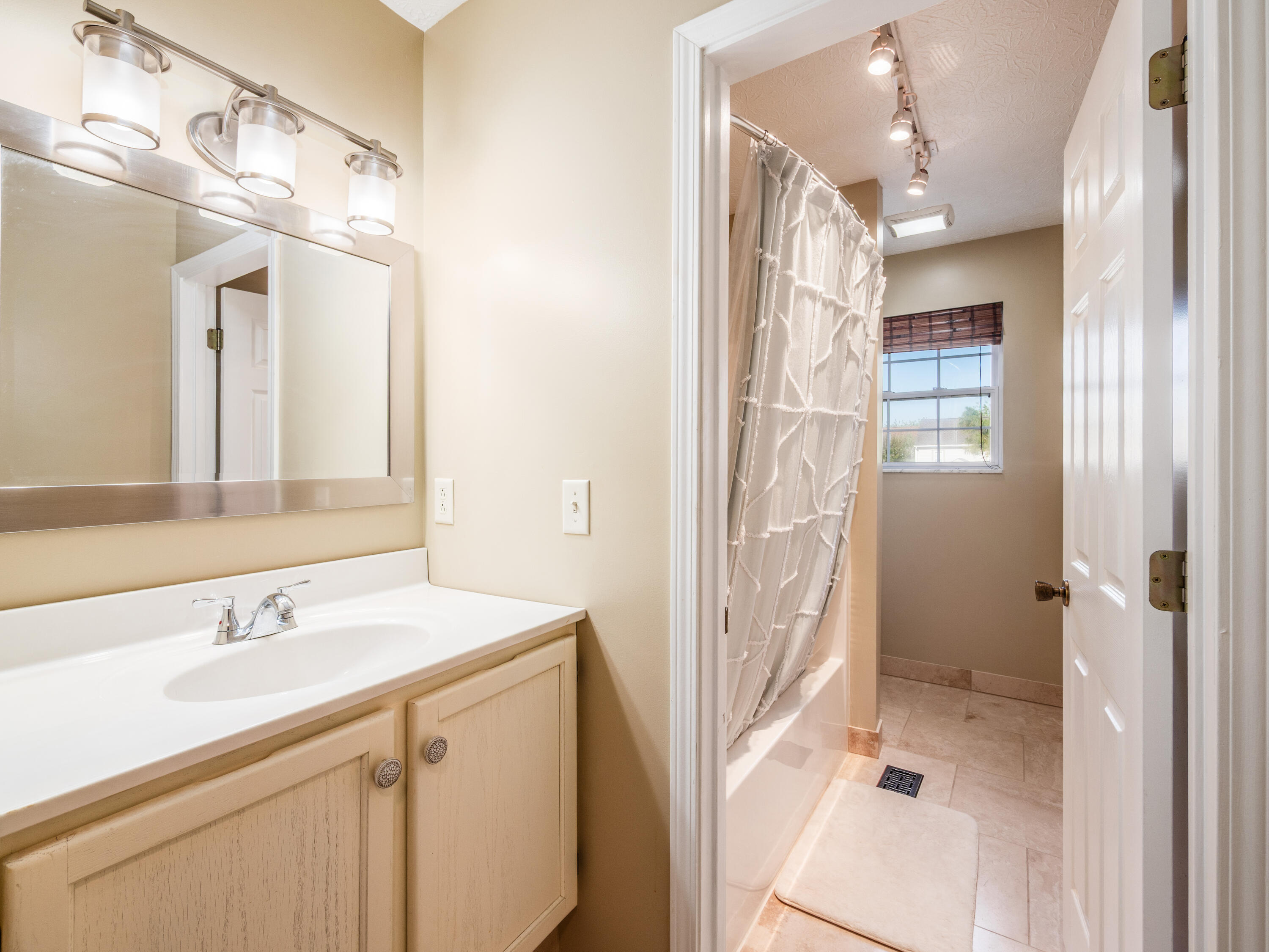 1304 Milstone Drive, Marysville, Ohio 43040