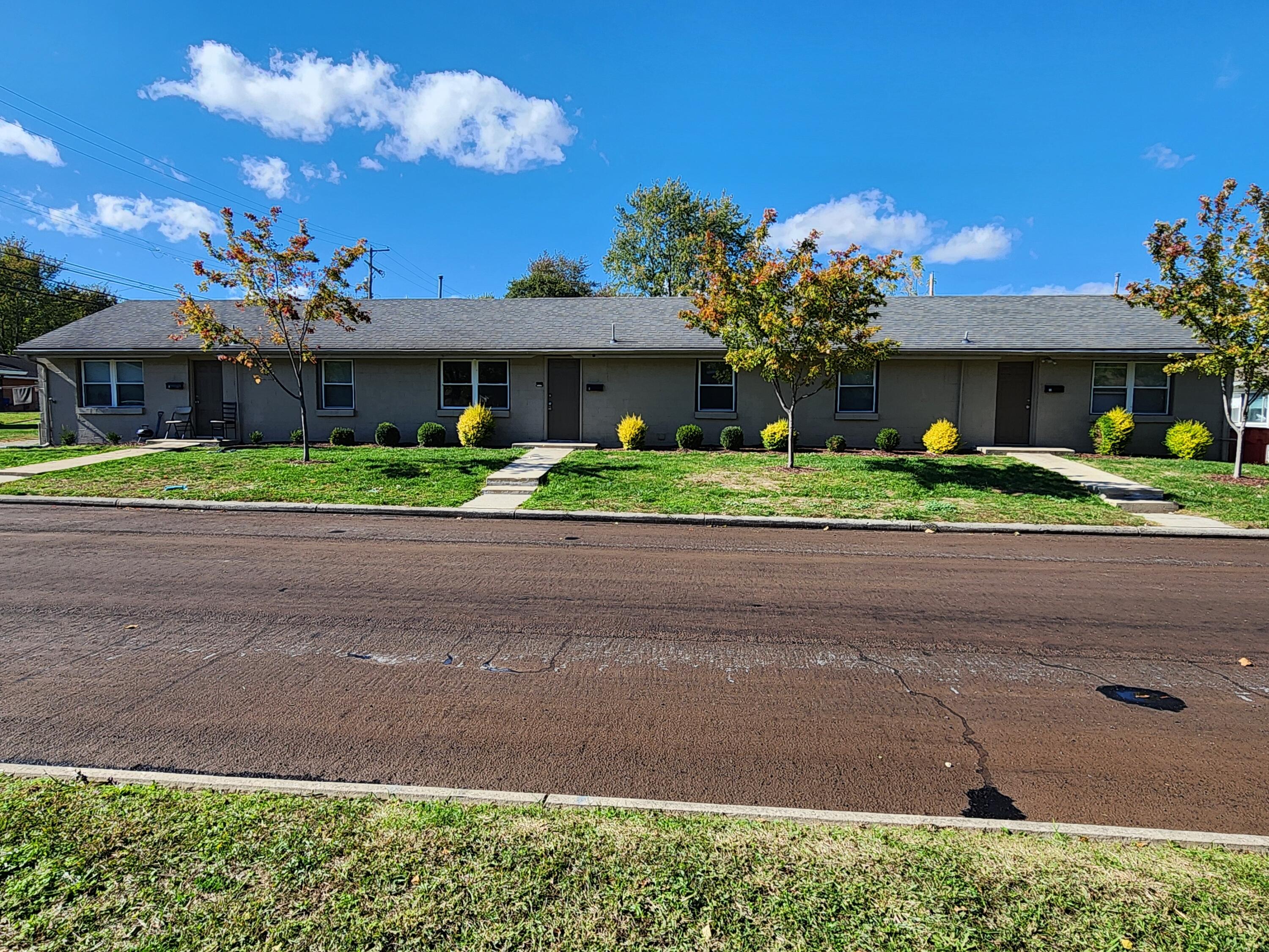 6 Stewart Avenue, London, Ohio 43140