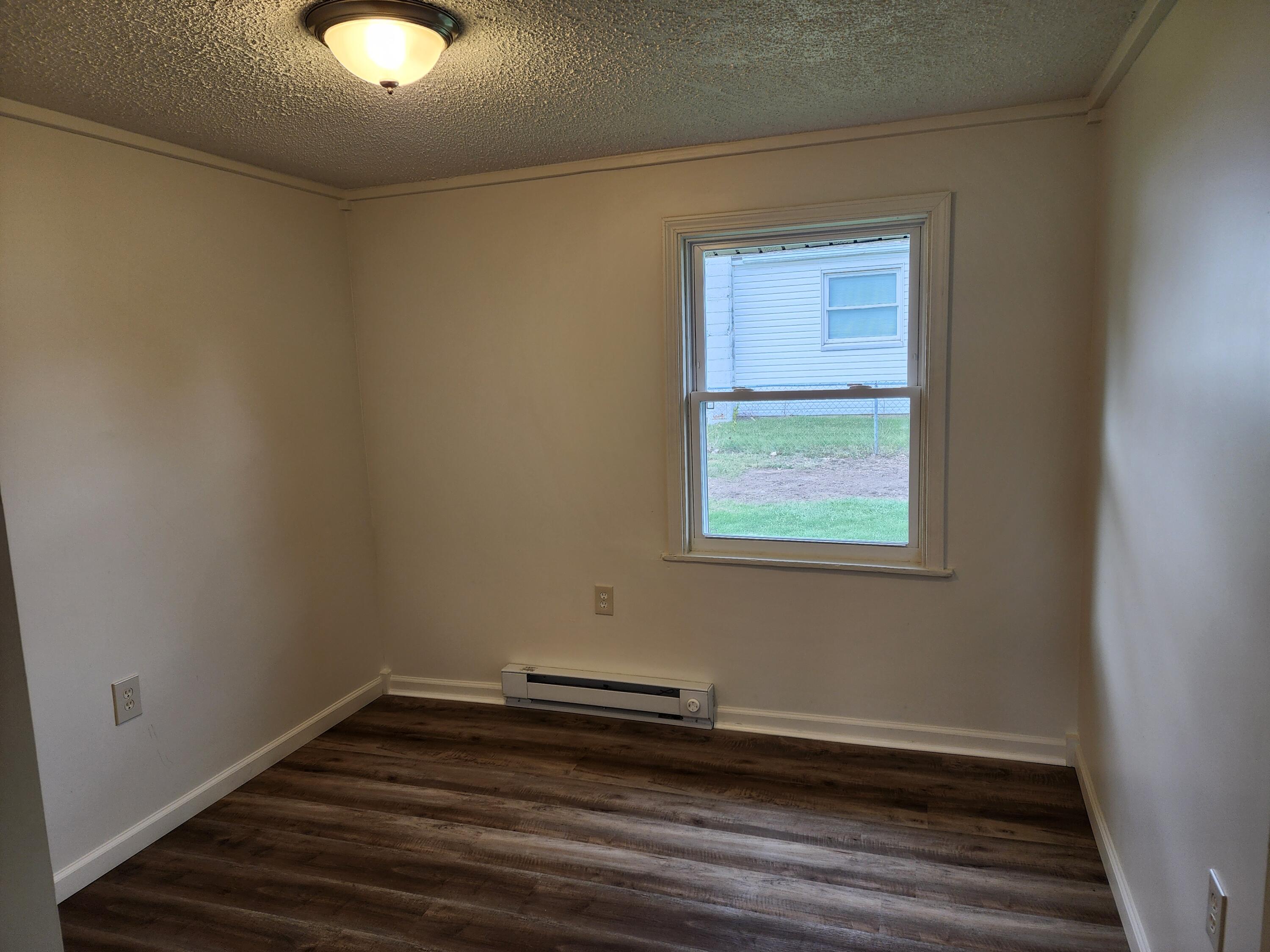 6 Stewart Avenue, London, Ohio 43140