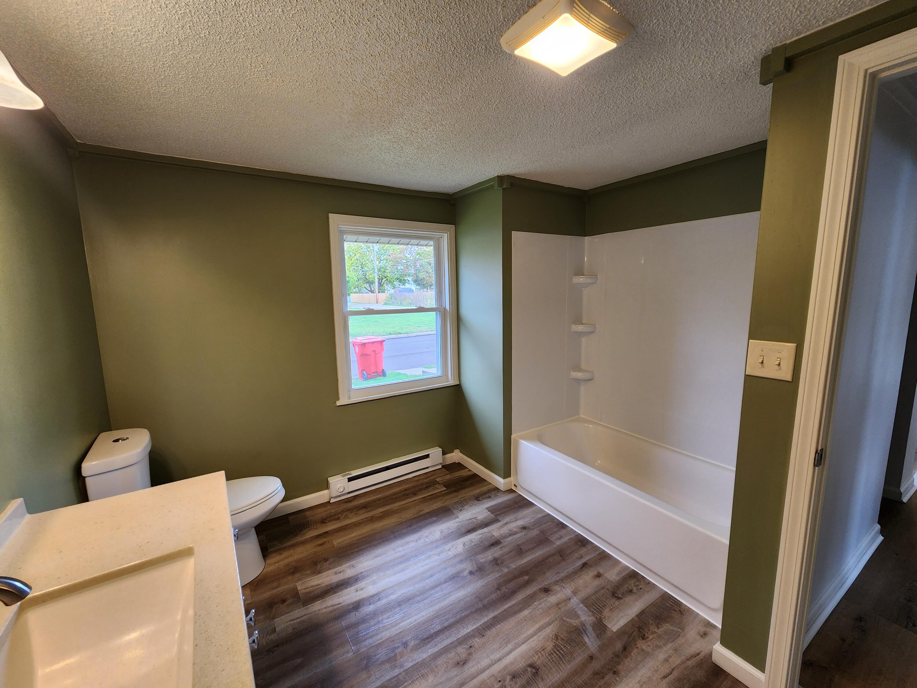 6 Stewart Avenue, London, Ohio 43140