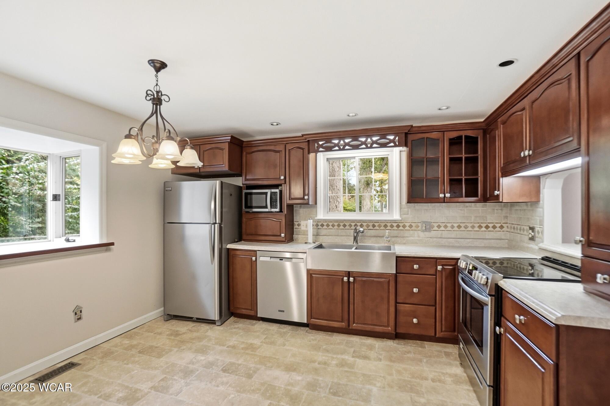 109 Pears Avenue, Lima, Ohio