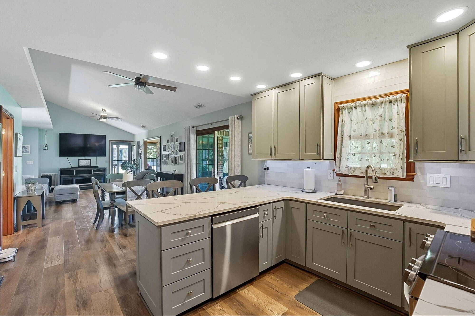 1888 Birchwood Court, Springfield, Ohio 45502