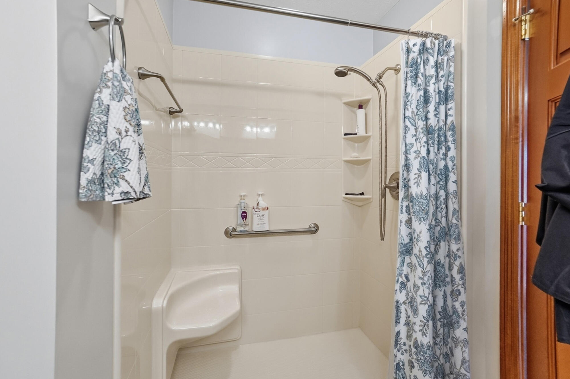 1888 Birchwood Court, Springfield, Ohio 45502