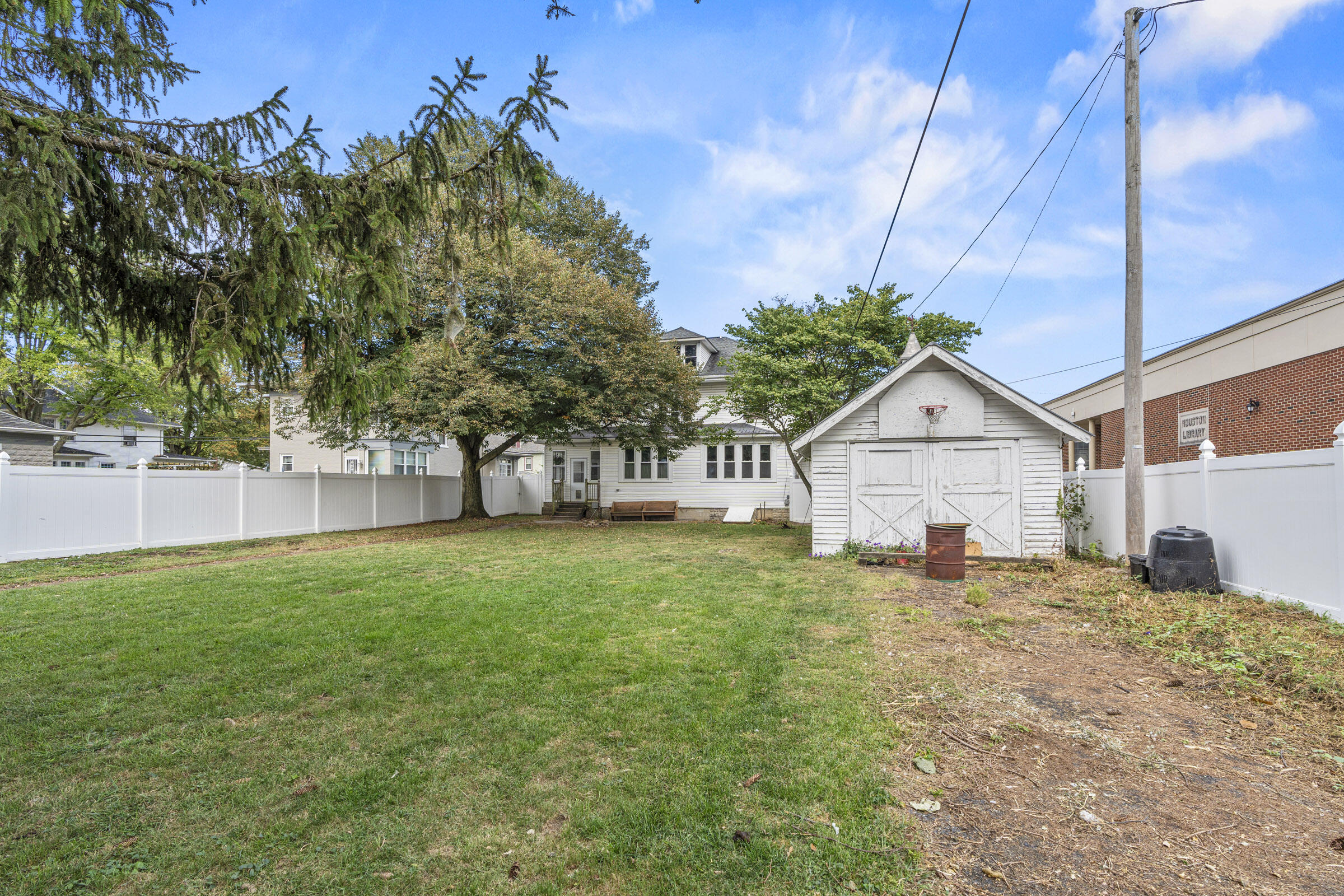 15 Jamestown Street, South Charleston, Ohio 45368