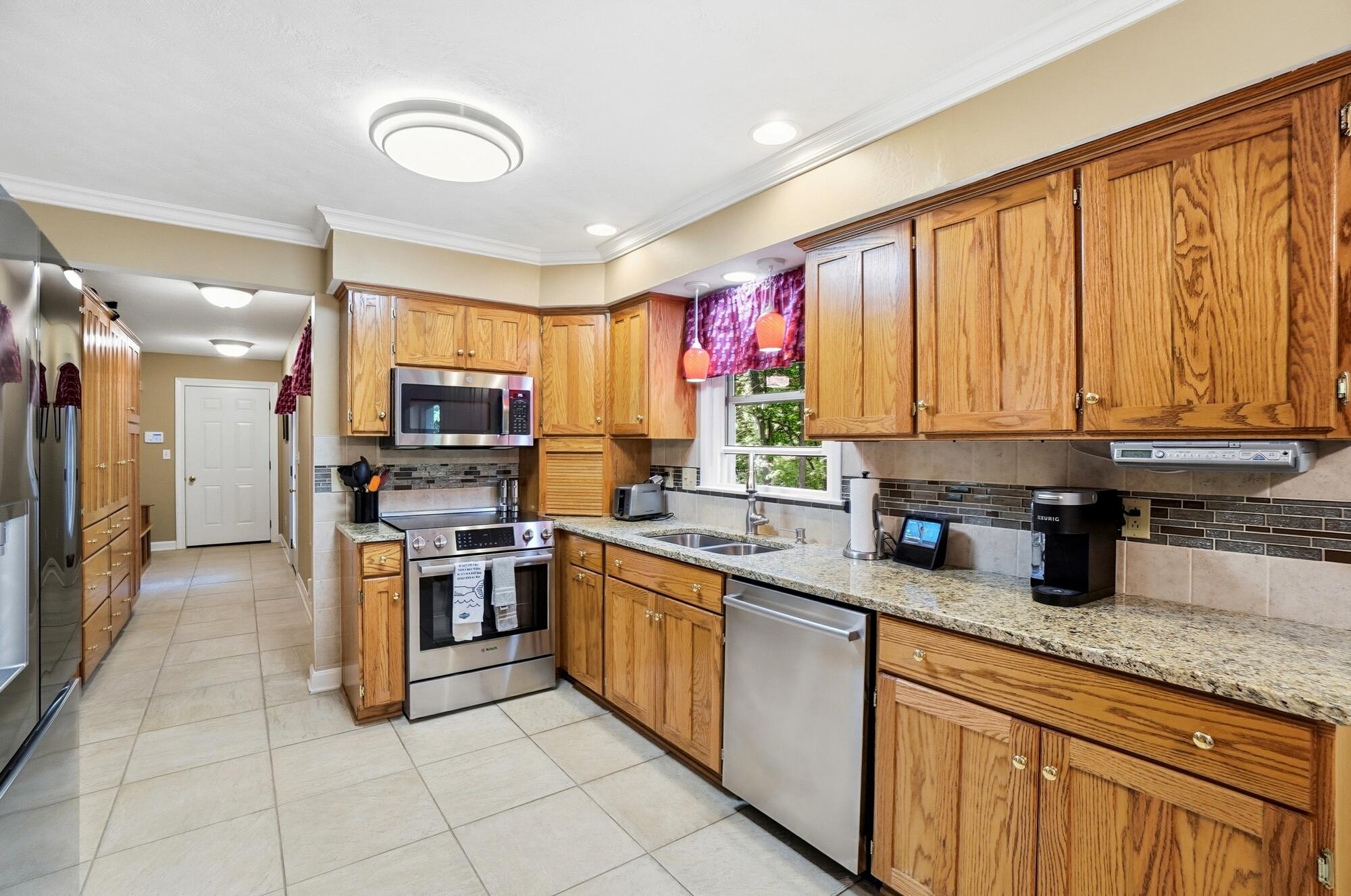 72 Childrens Home Road, Troy, Ohio 45373