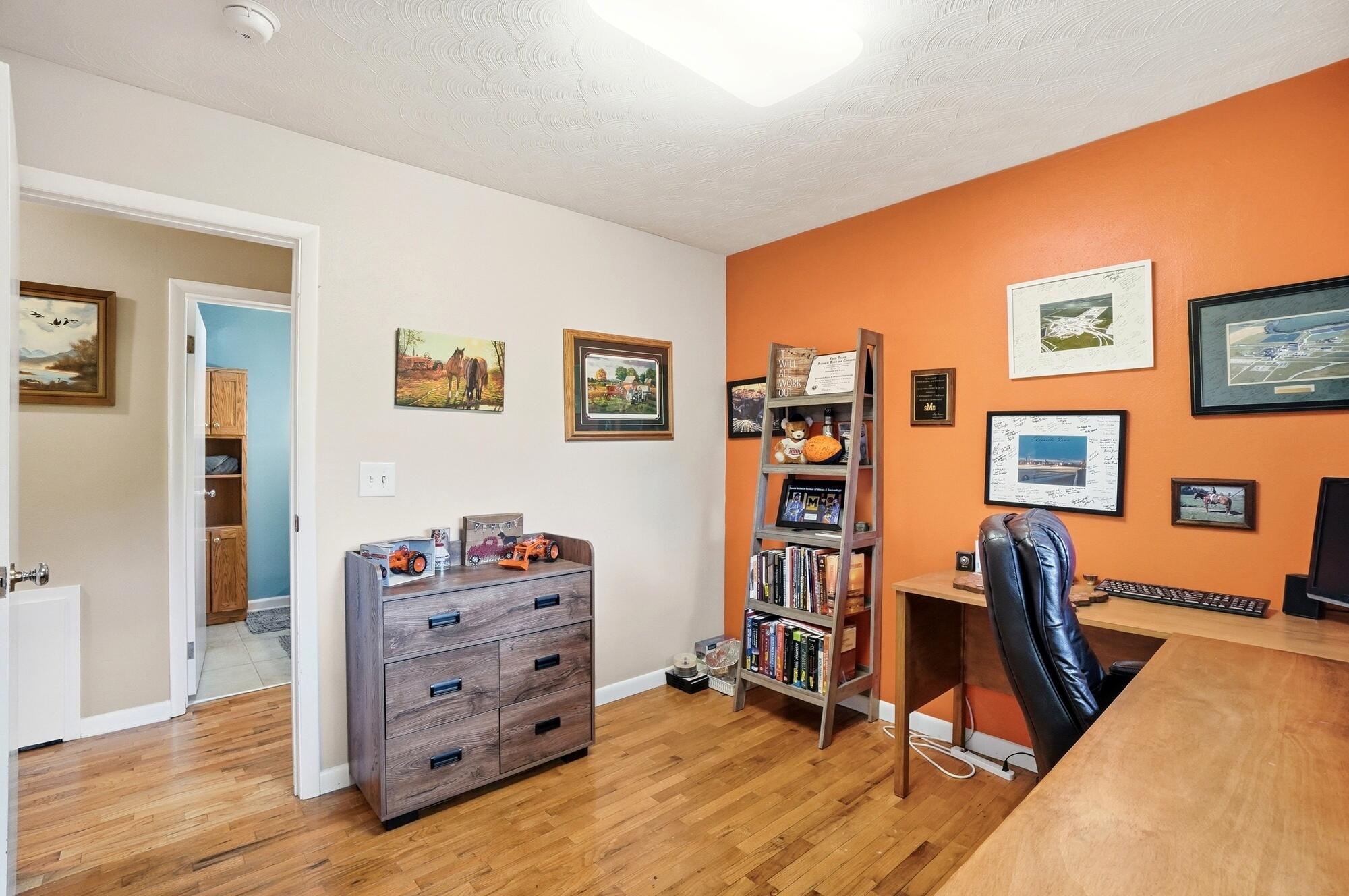 72 Childrens Home Road, Troy, Ohio 45373