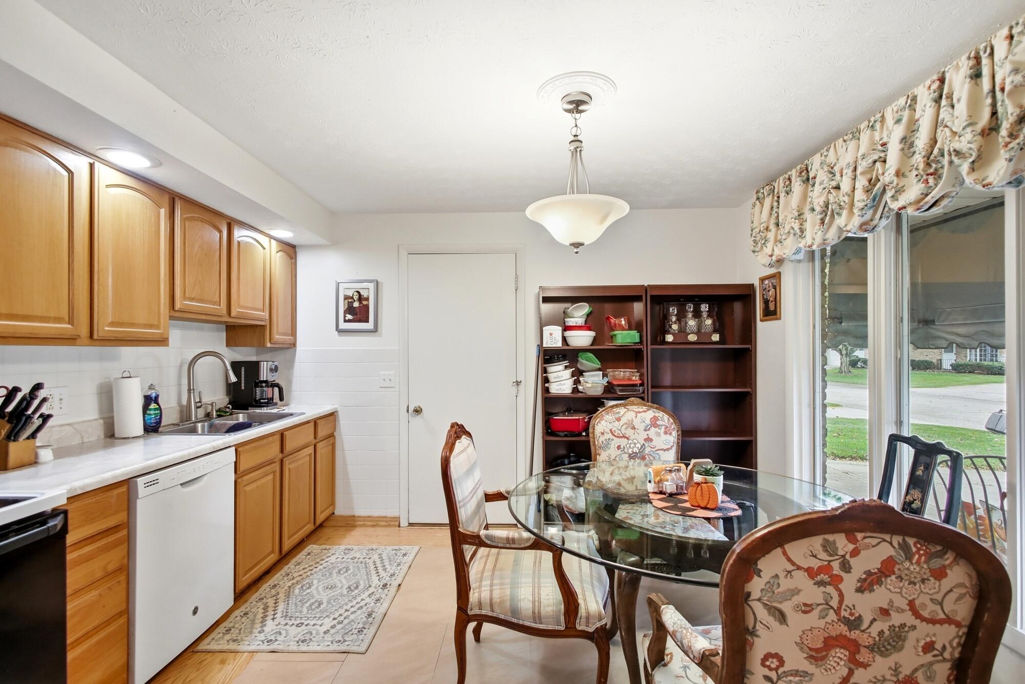 3314 Scotsdale Drive, Springfield, Ohio 45504