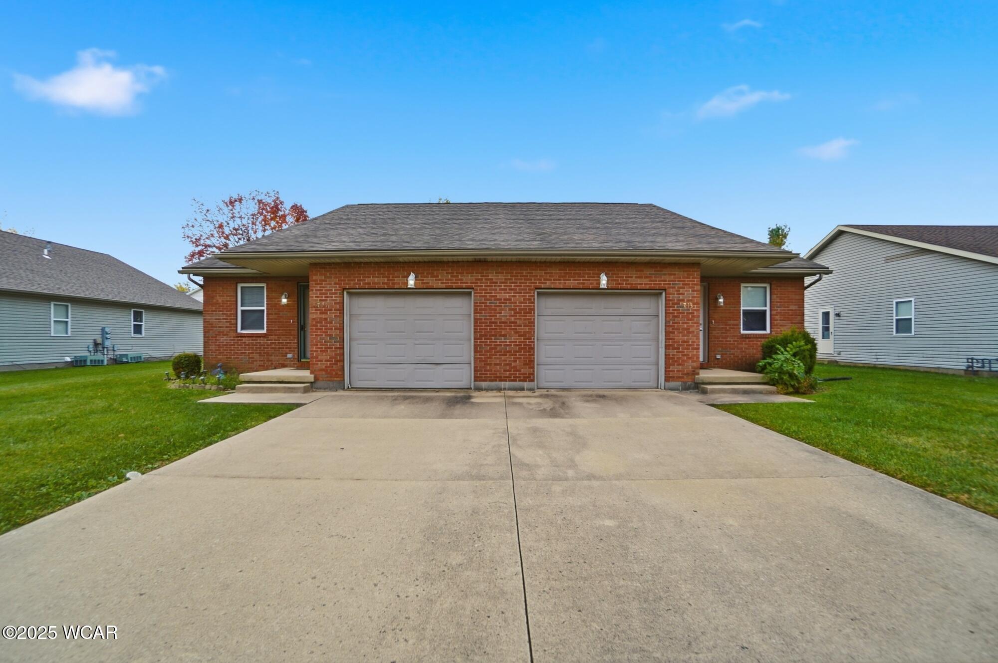 711-713 Country Side Lane, Sidney, Ohio
