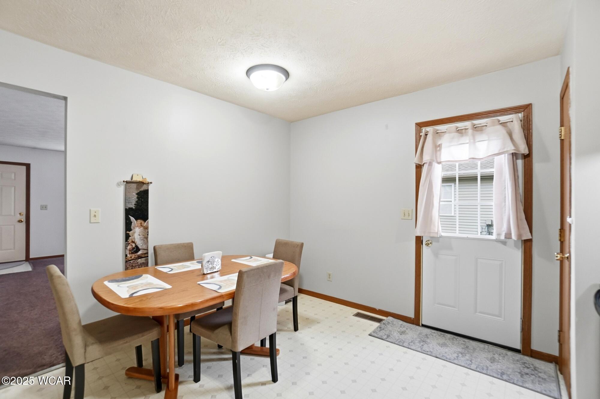711-713 Country Side Lane, Sidney, Ohio