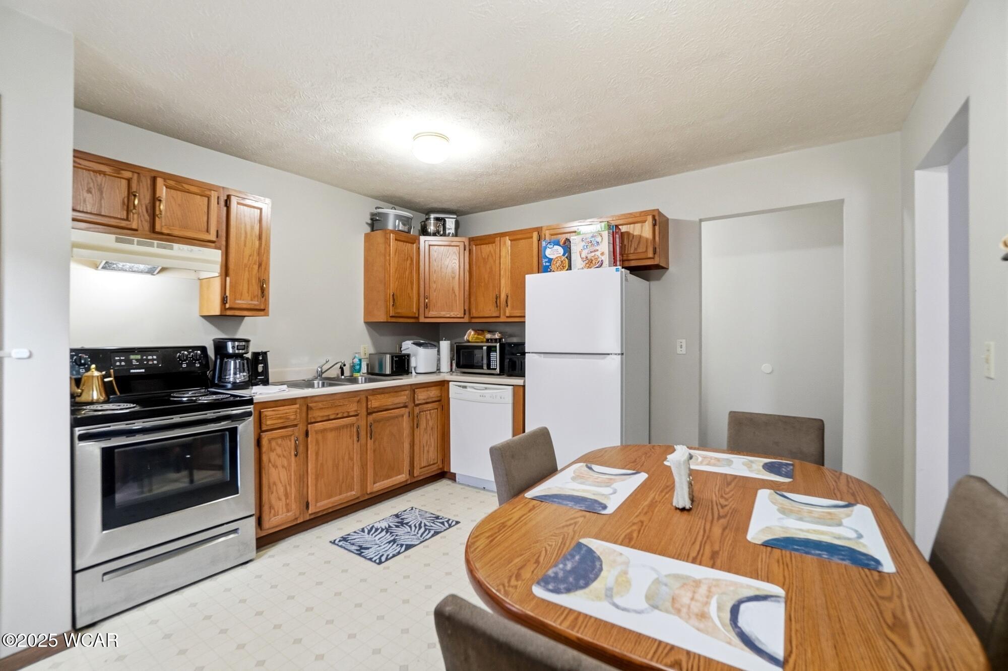 711-713 Country Side Lane, Sidney, Ohio