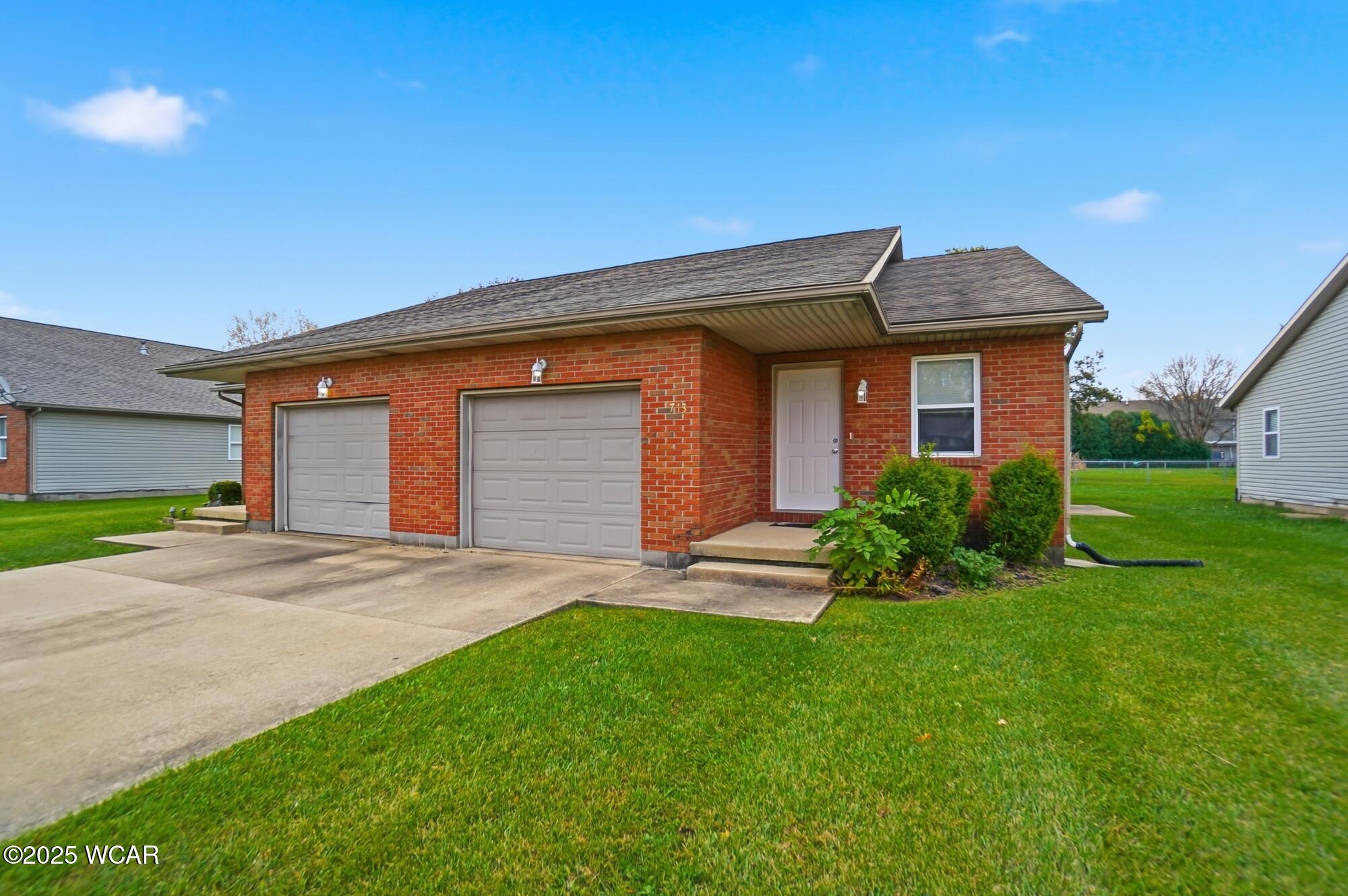 711-713 Country Side Lane, Sidney, Ohio